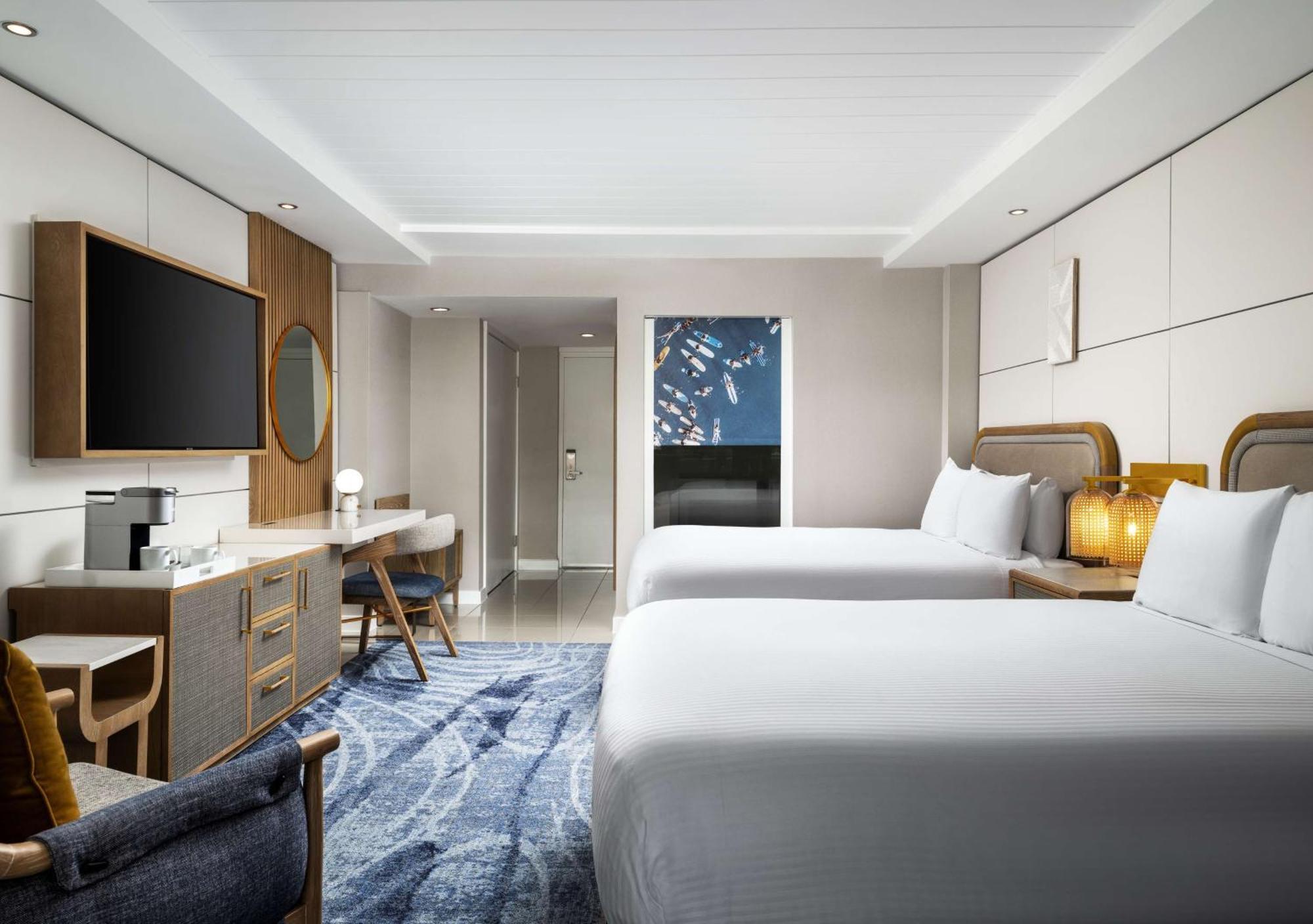 Deluxe Queen Room Two Queen Beds Hearing Accessible