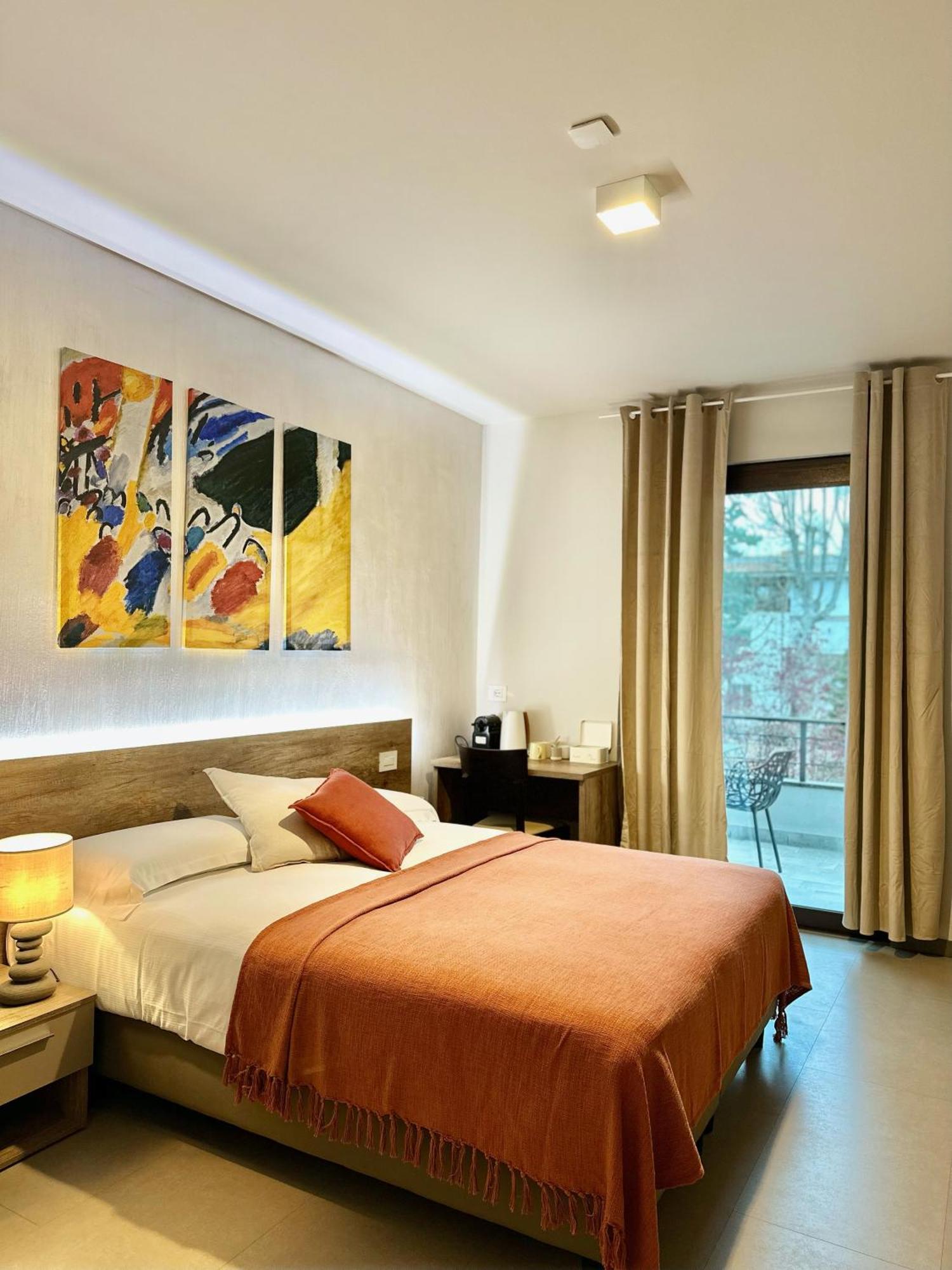 Double or Twin Room Balcony
