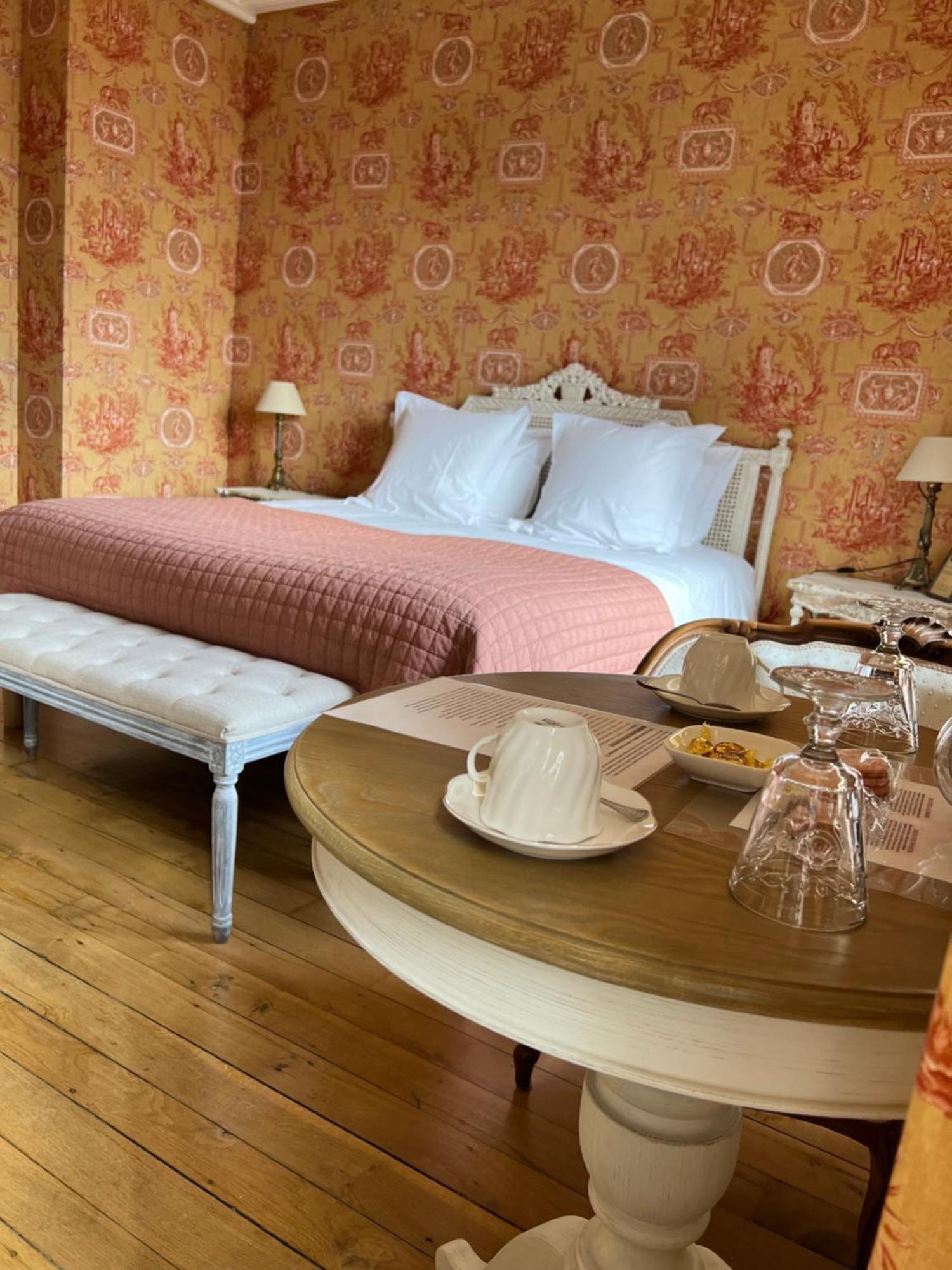 Deluxe Double Room Bath