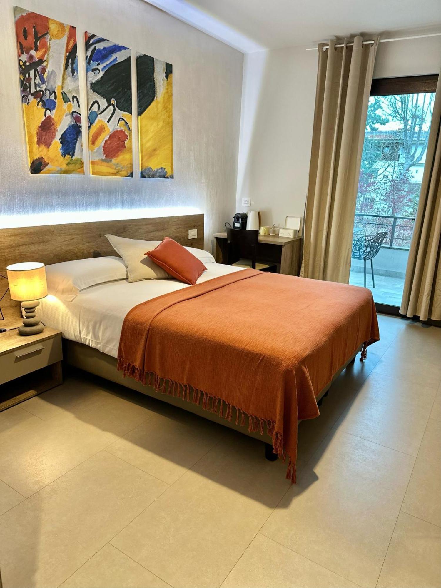 Double or Twin Room Balcony