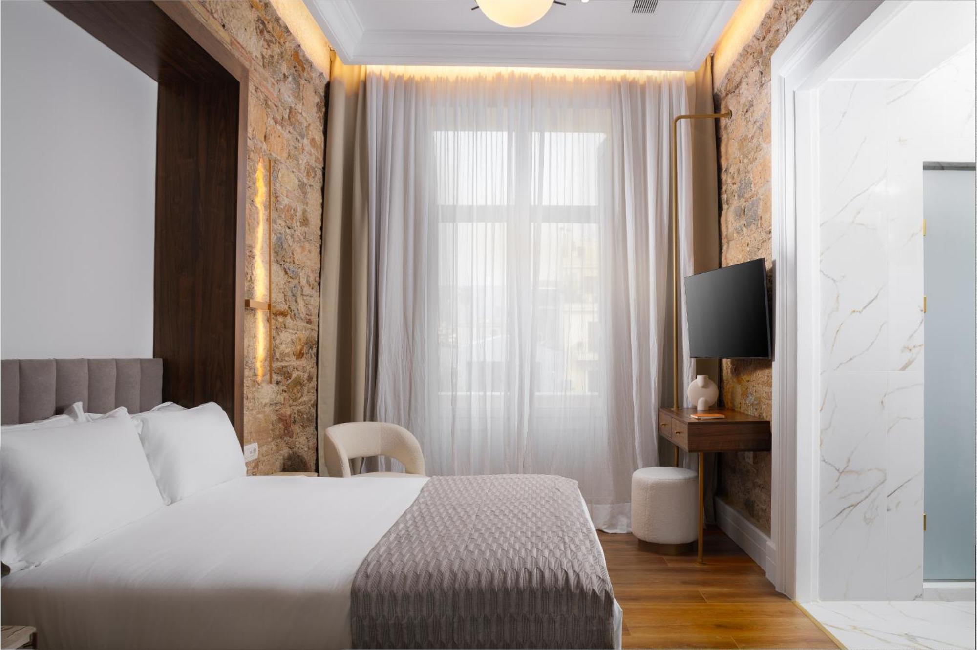 Signature Double Room – Acropolis View