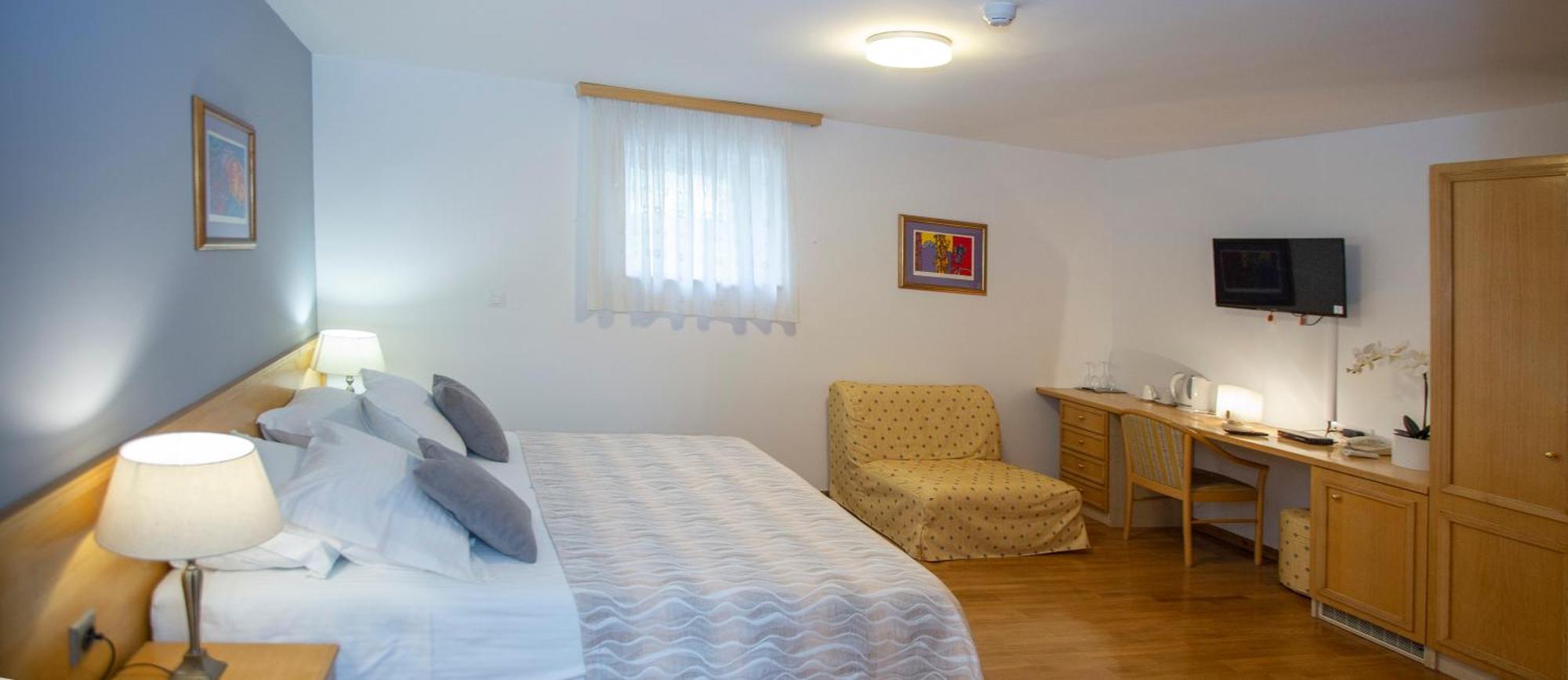 Economy Twin Room Ground Floor