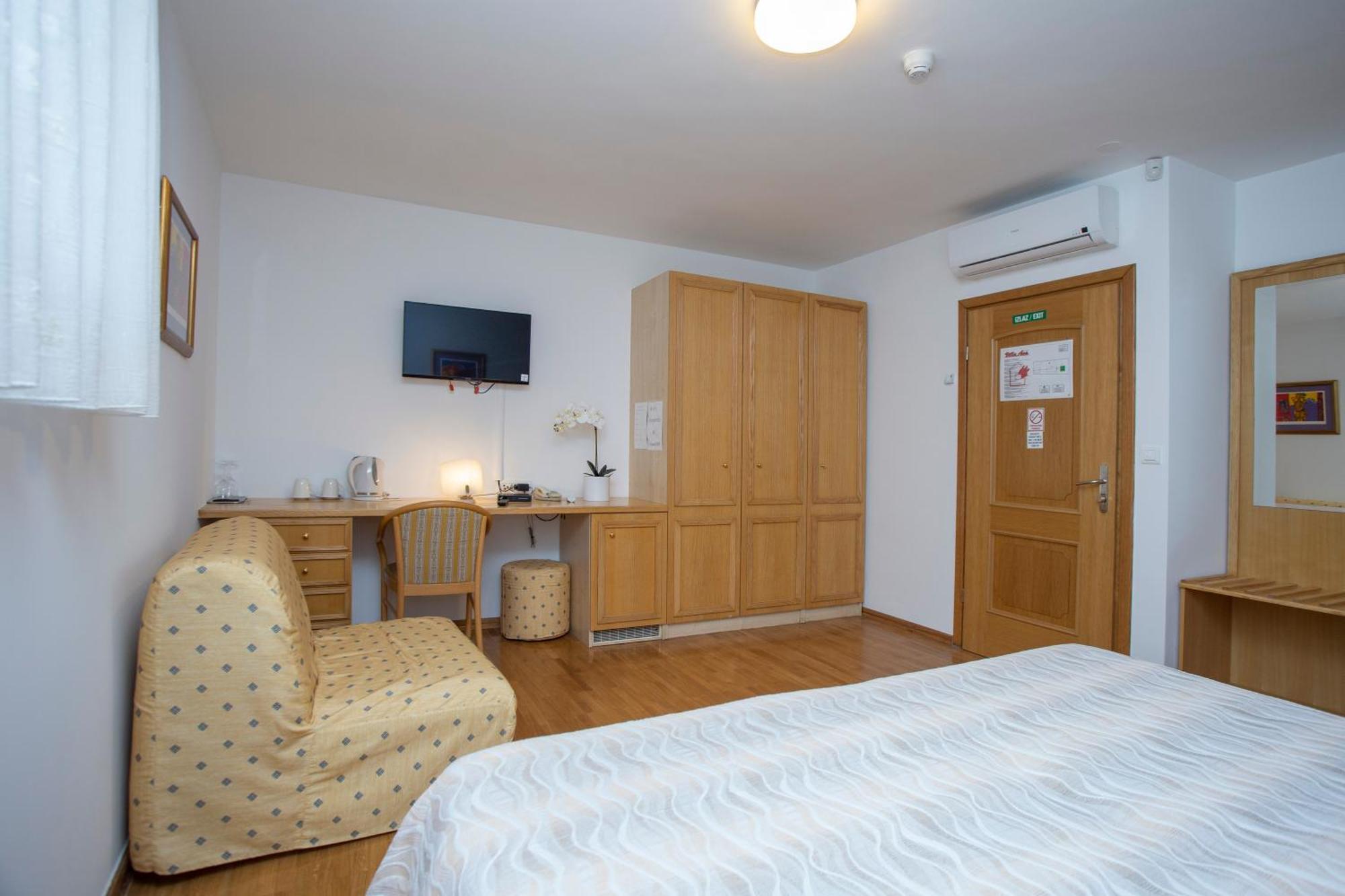 Economy Twin Room Ground Floor