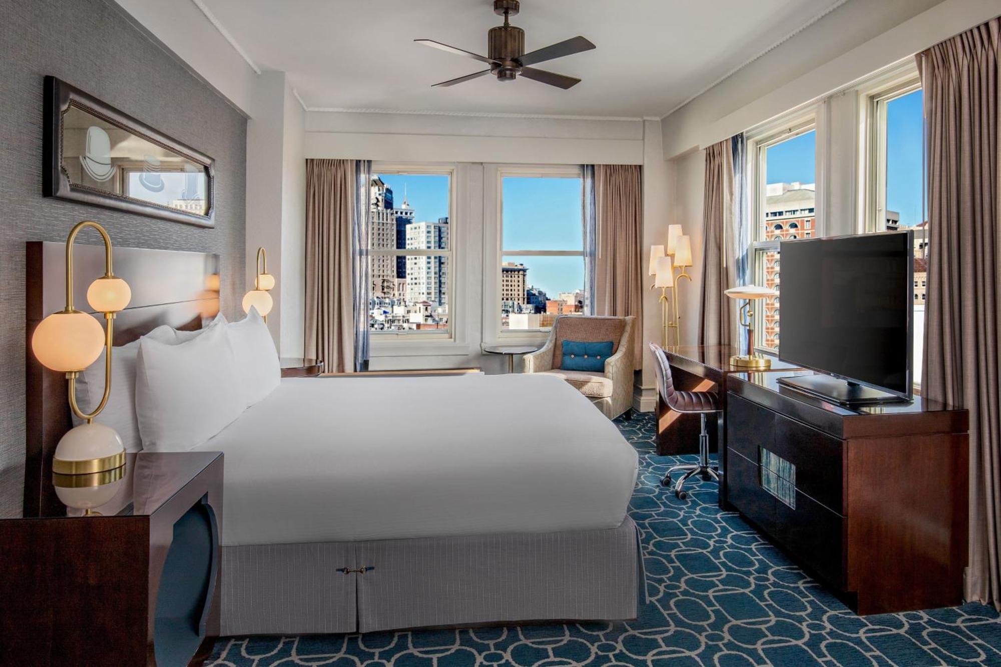 Deluxe King Room