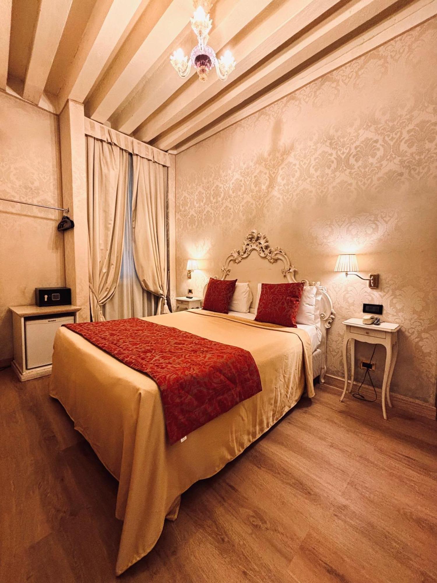 Classic Double or Twin Room