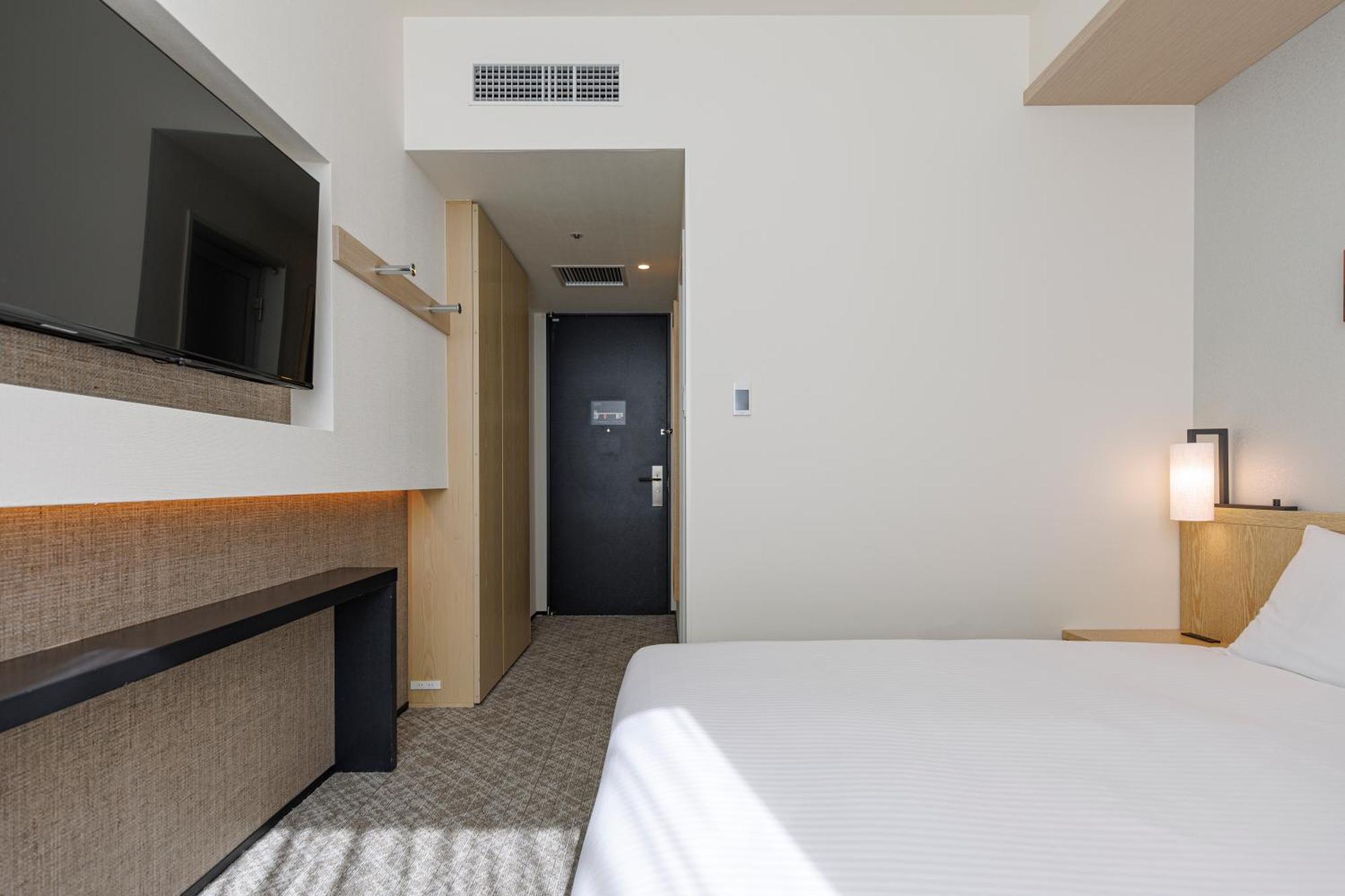 Standard Double Room Queen Bed Non-Smoking