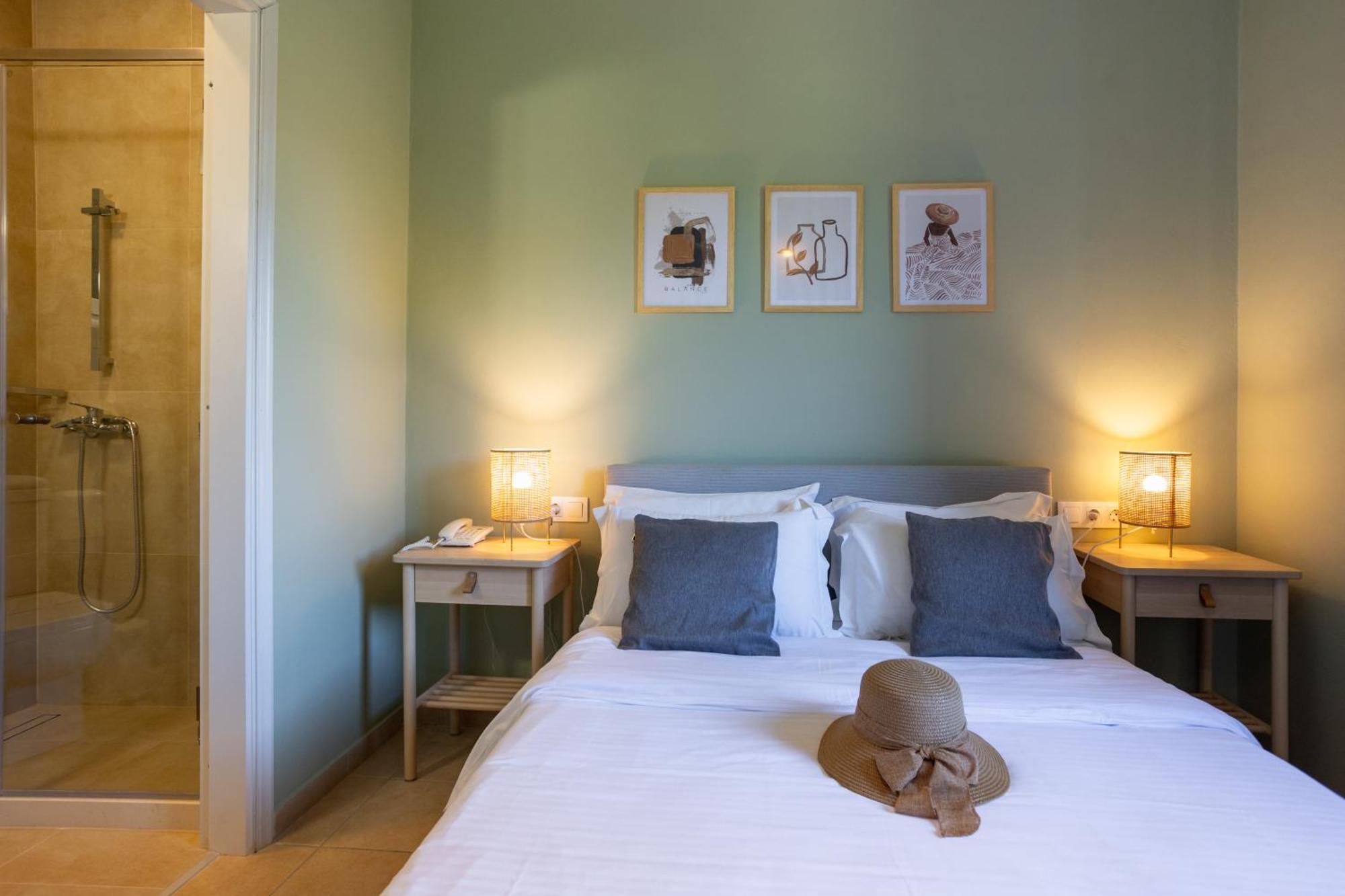 Double Room or Twin Room