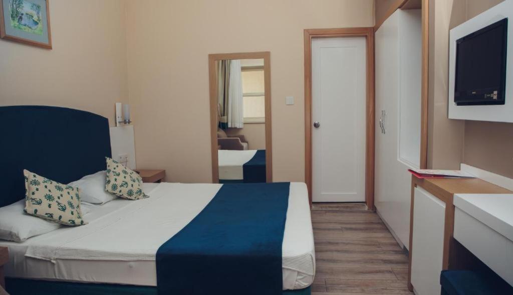 Economy Single Room