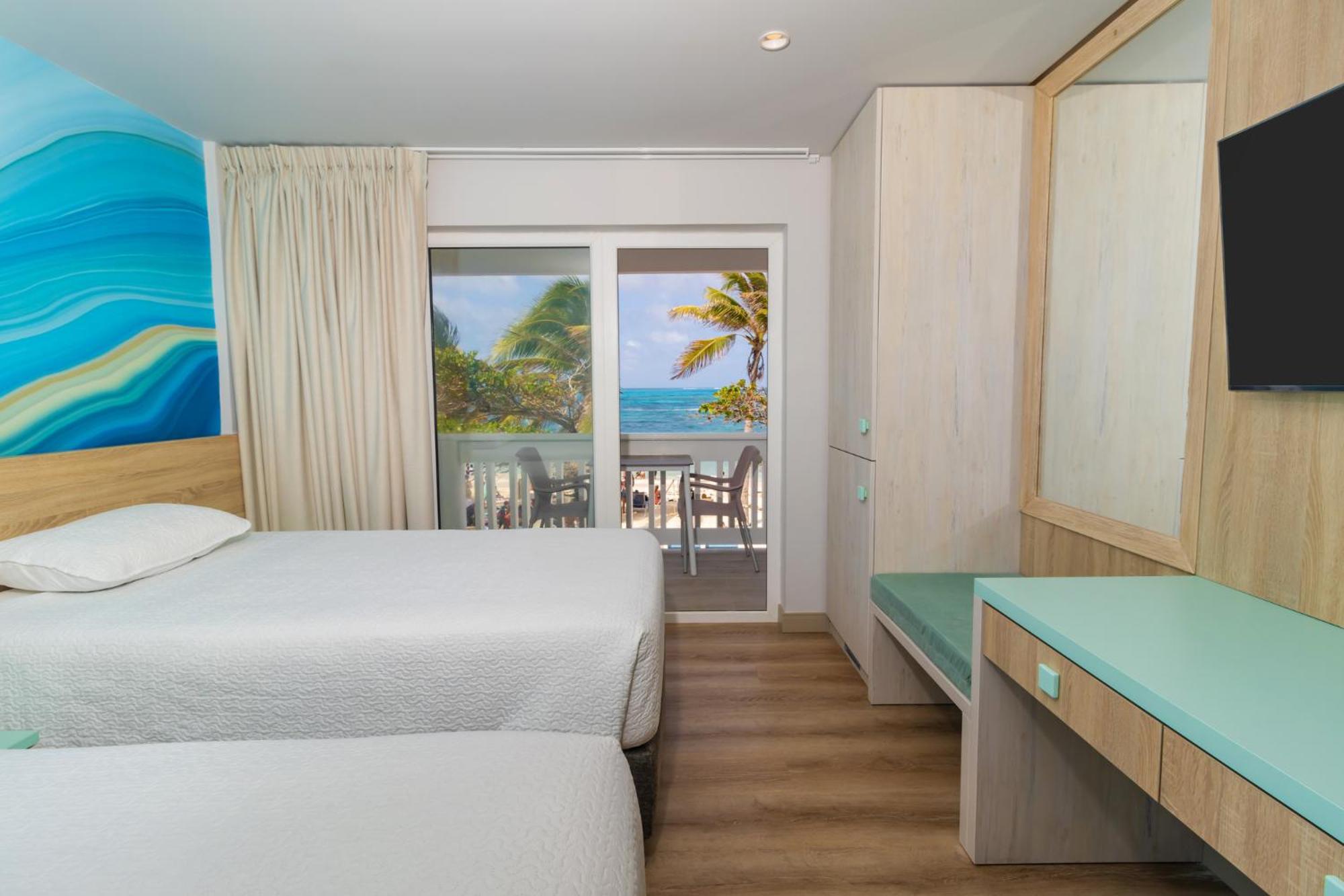 Quadruple Room Sea View