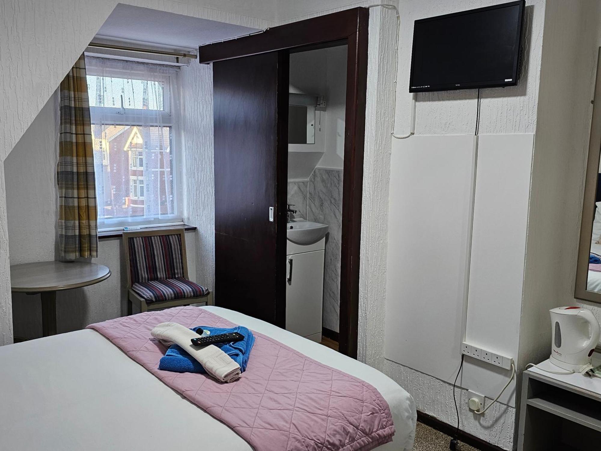 Budget Double Room,1574748611:JPEG