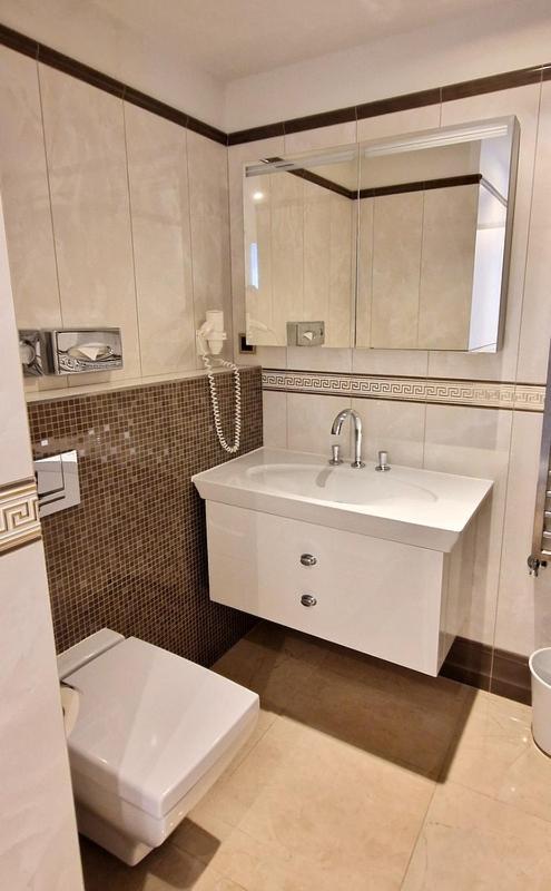 Superior Double or Twin Room Lake View