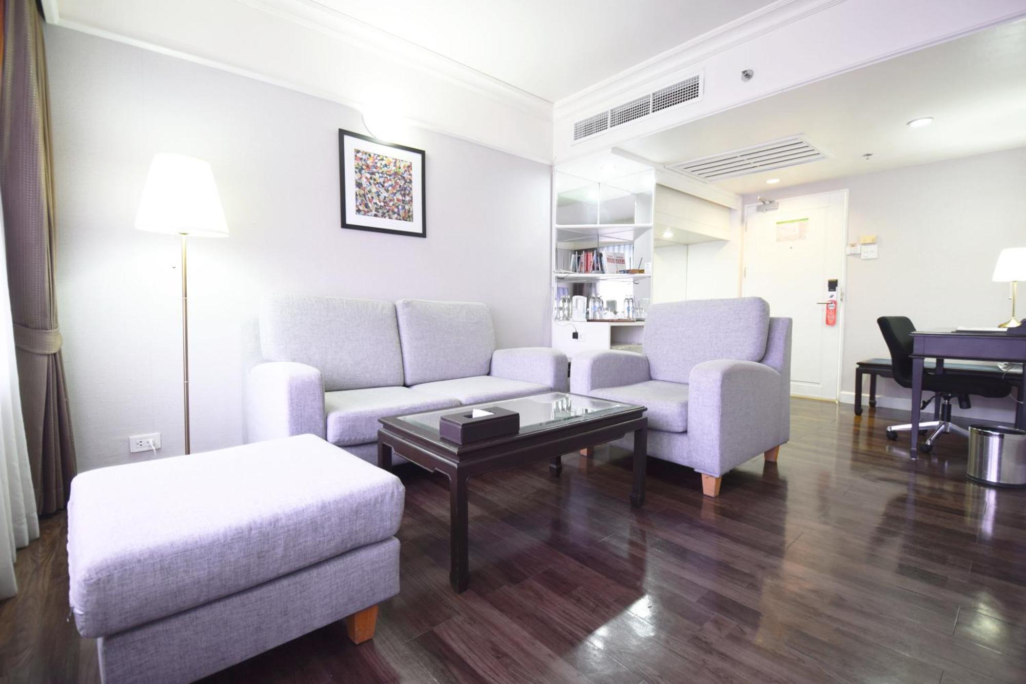 One Bedroom Suite