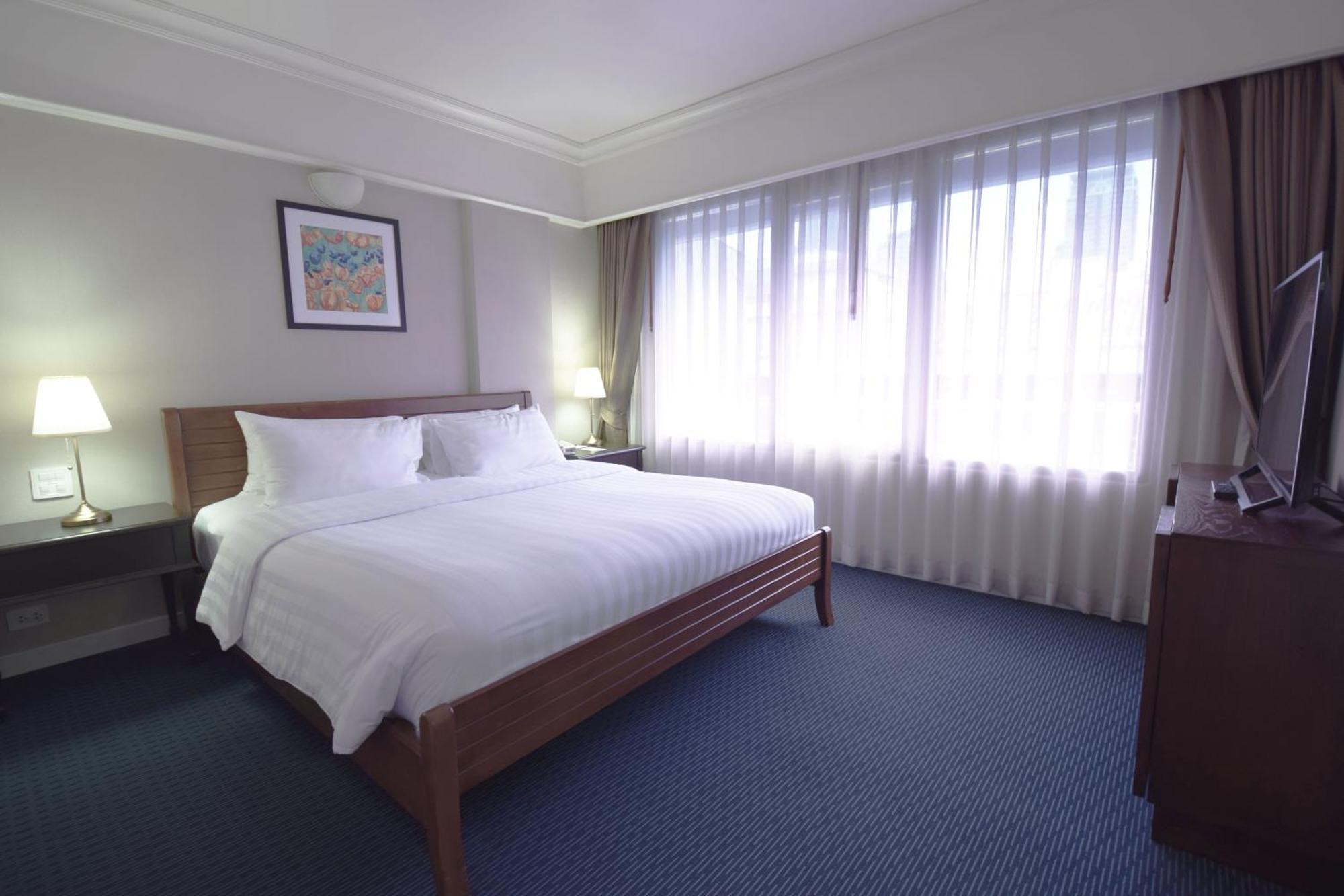 One Bedroom Suite