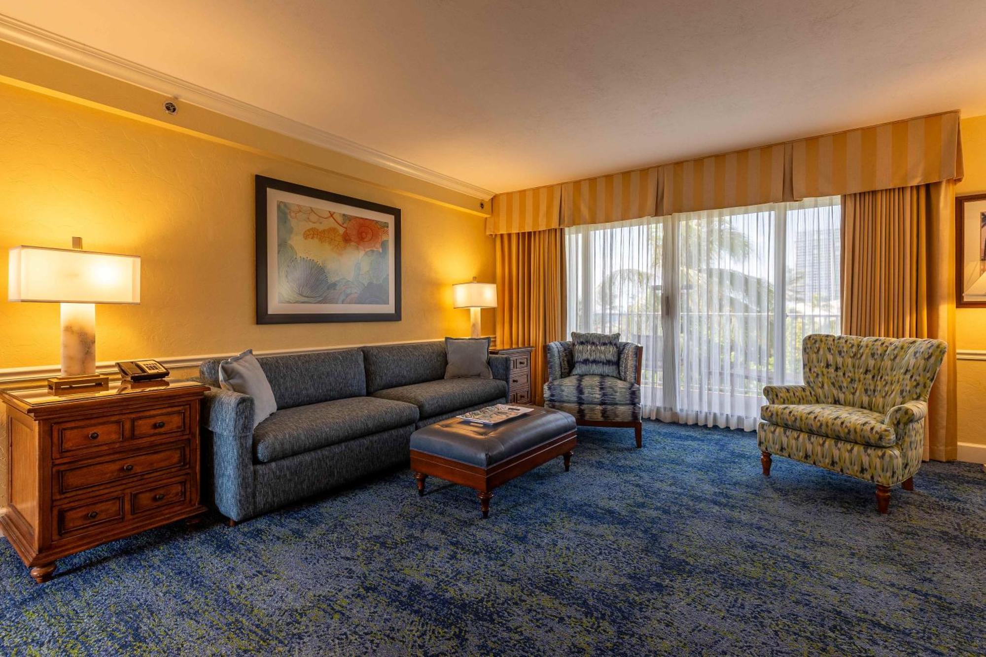 Oceanside One Bedroom Suite King Bed