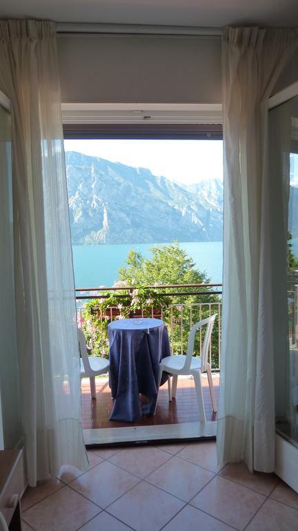 Double Room Balcony Lake View