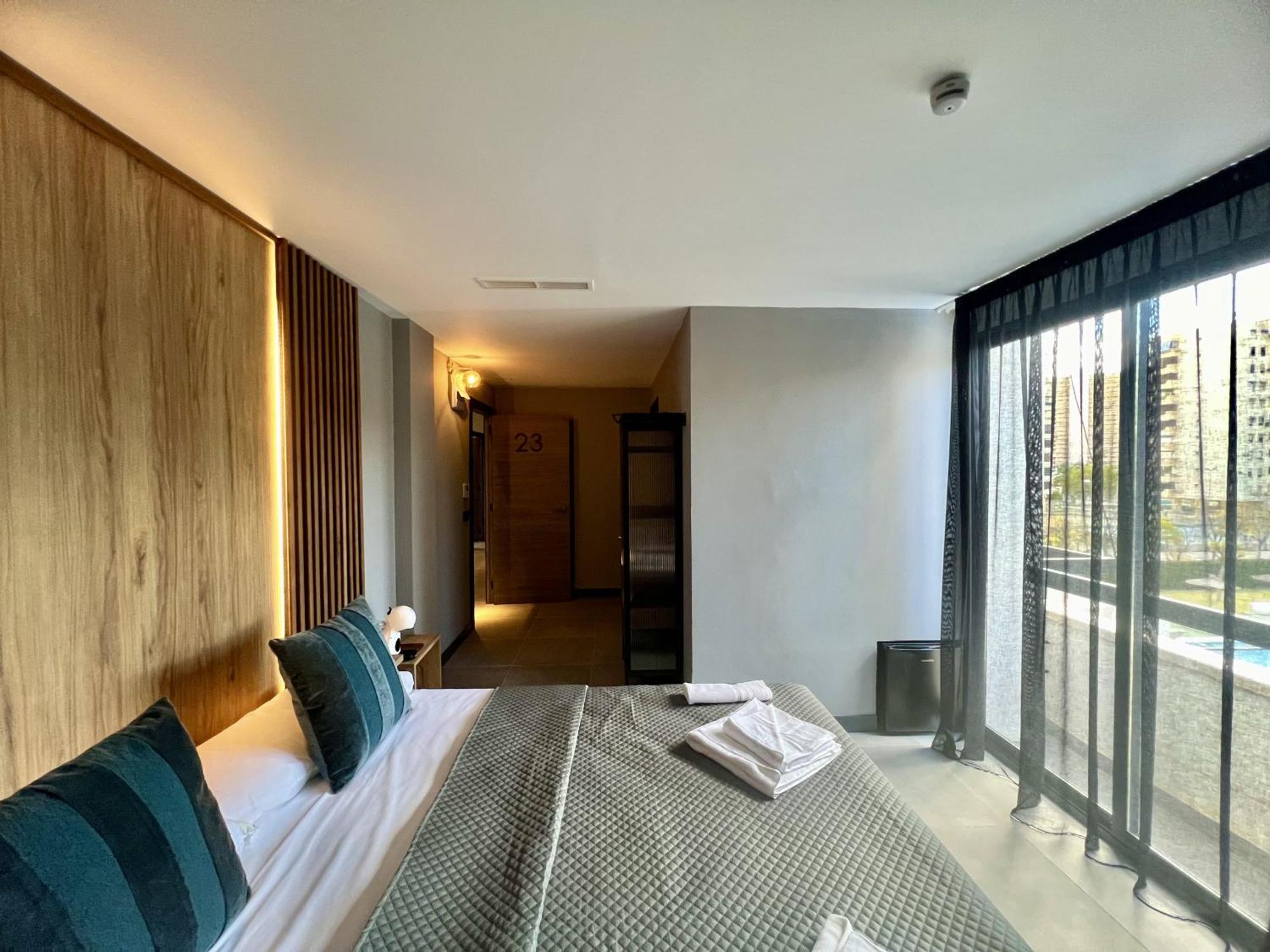 Standard Queen Room