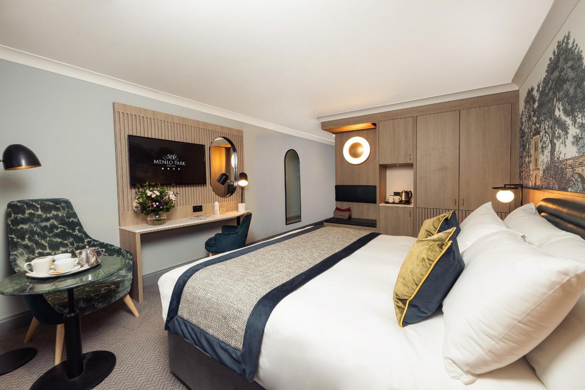 Signature King Room Air-Conditioning