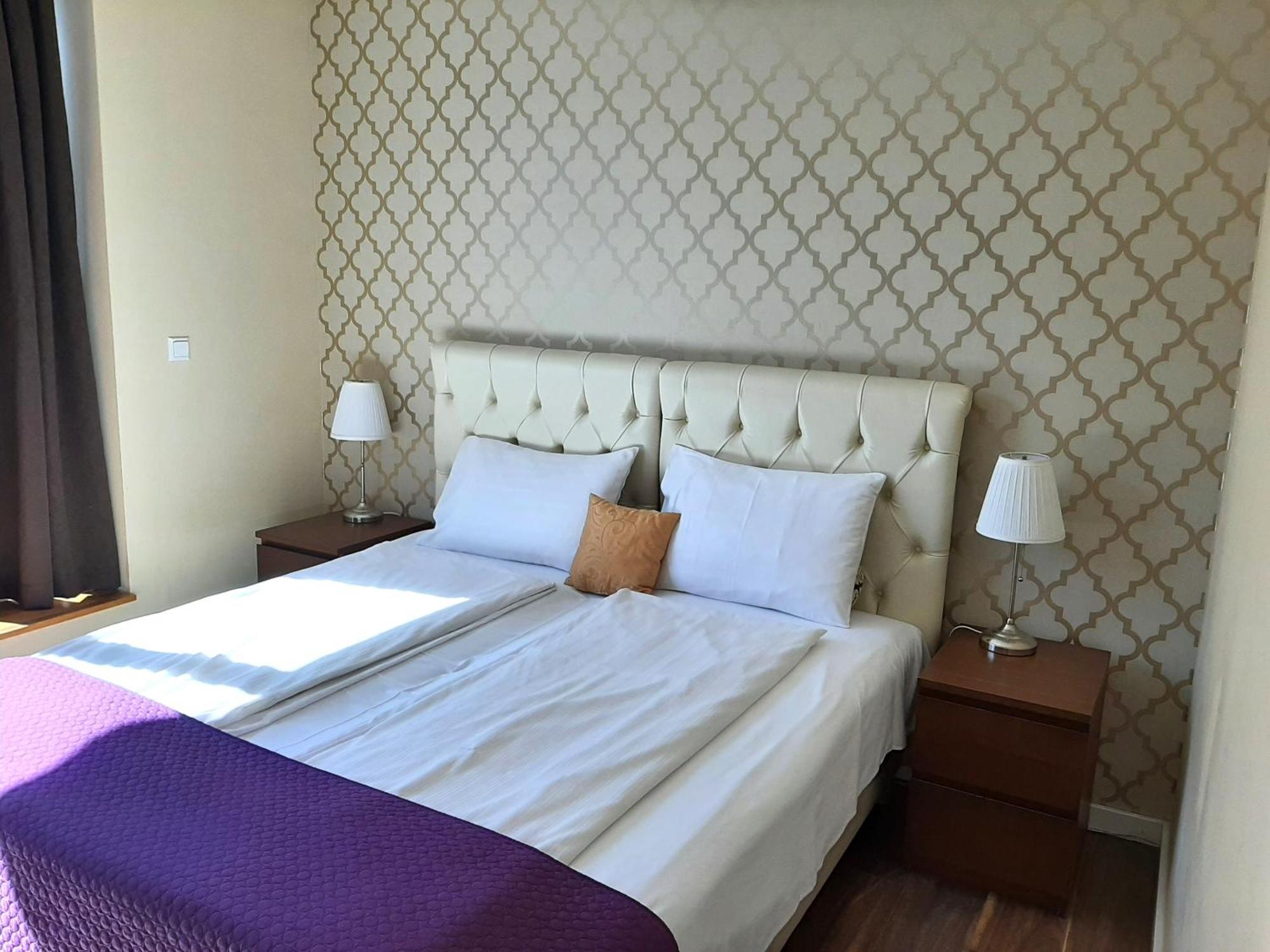 1-Bedroom Deluxe Apartment