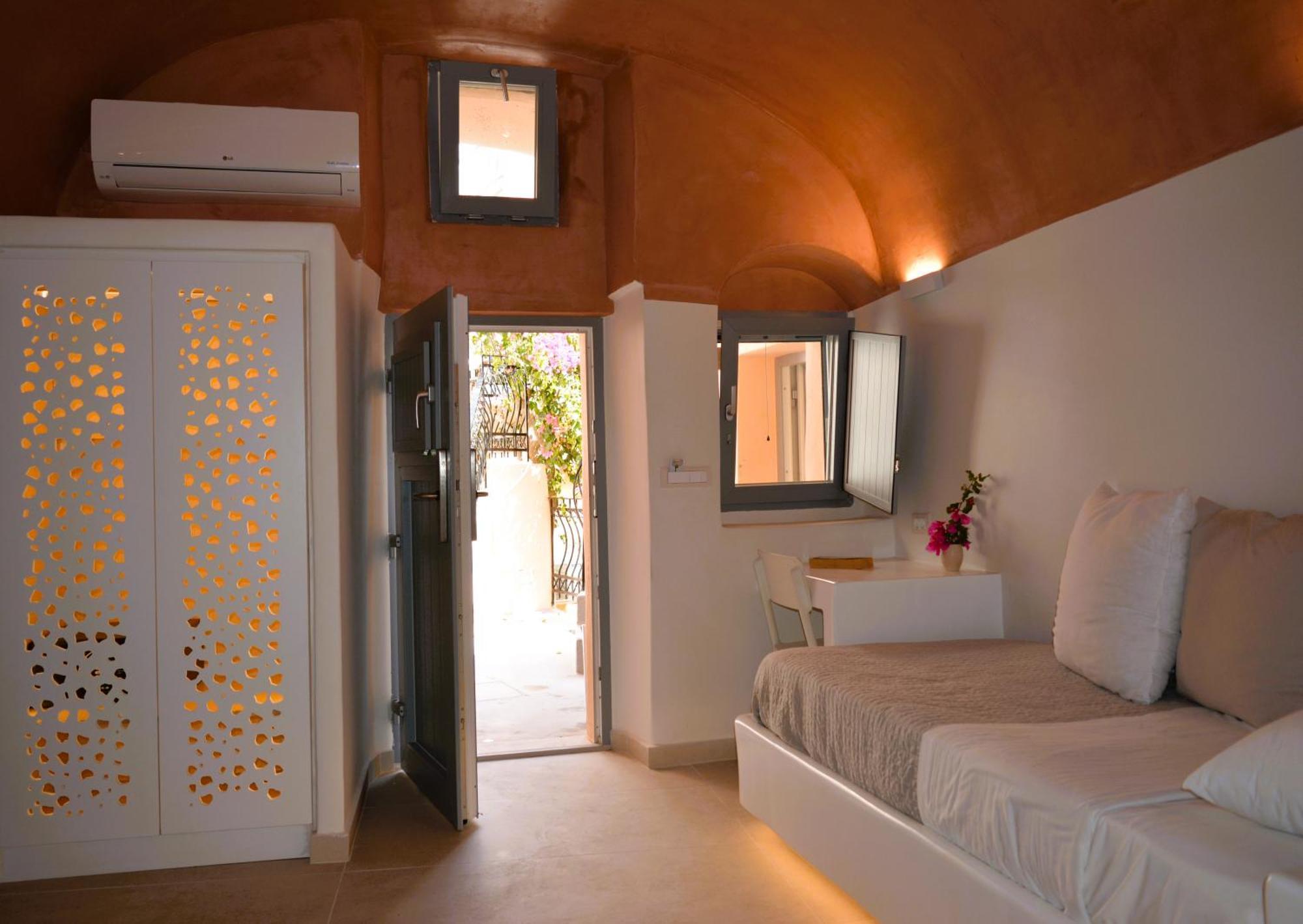 Novel Quadruple Room