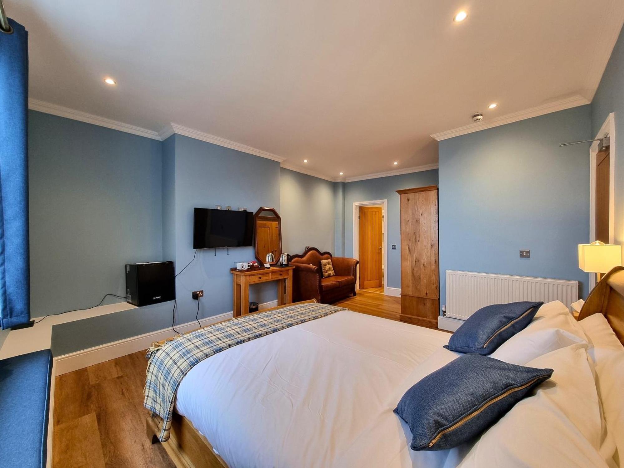 Superior King Room