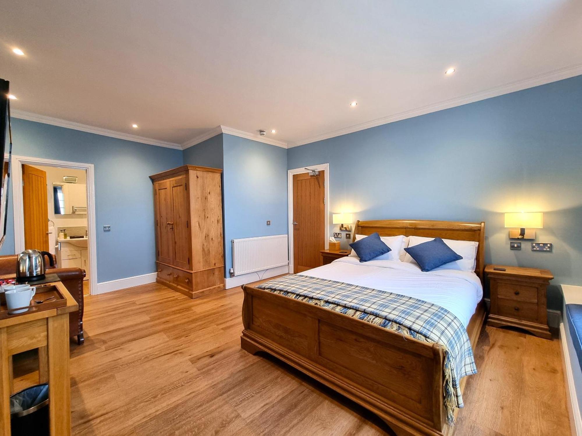 Superior King Room