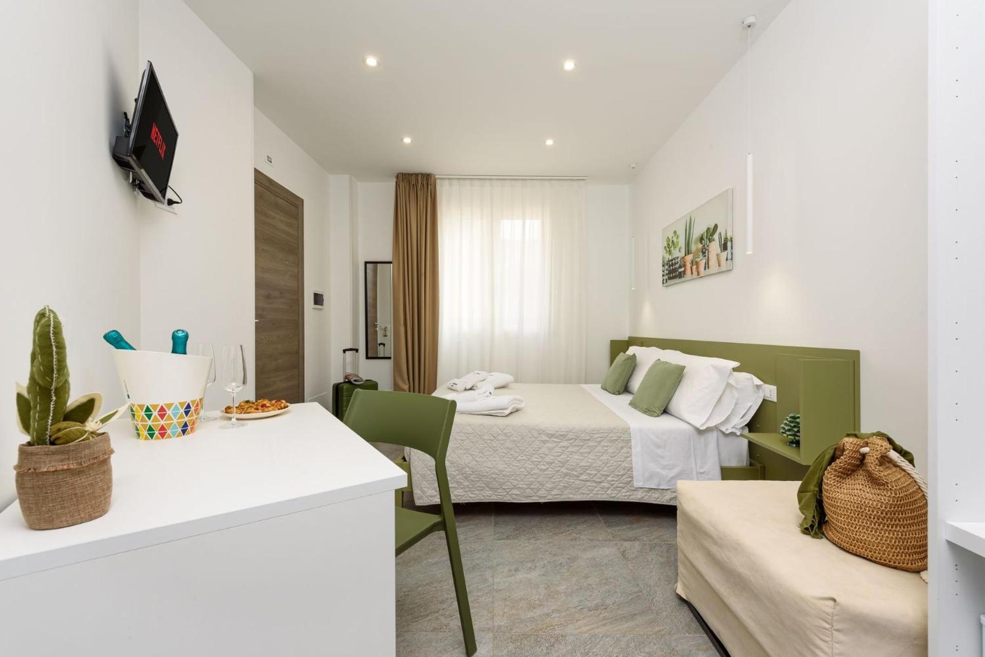 Double Room Private Bathroom