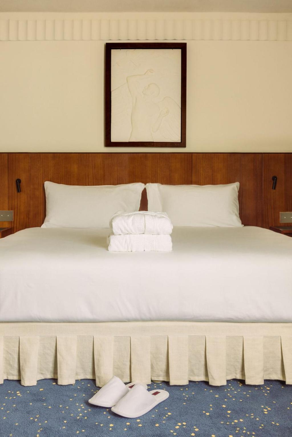 Double Queen "Signature" Room