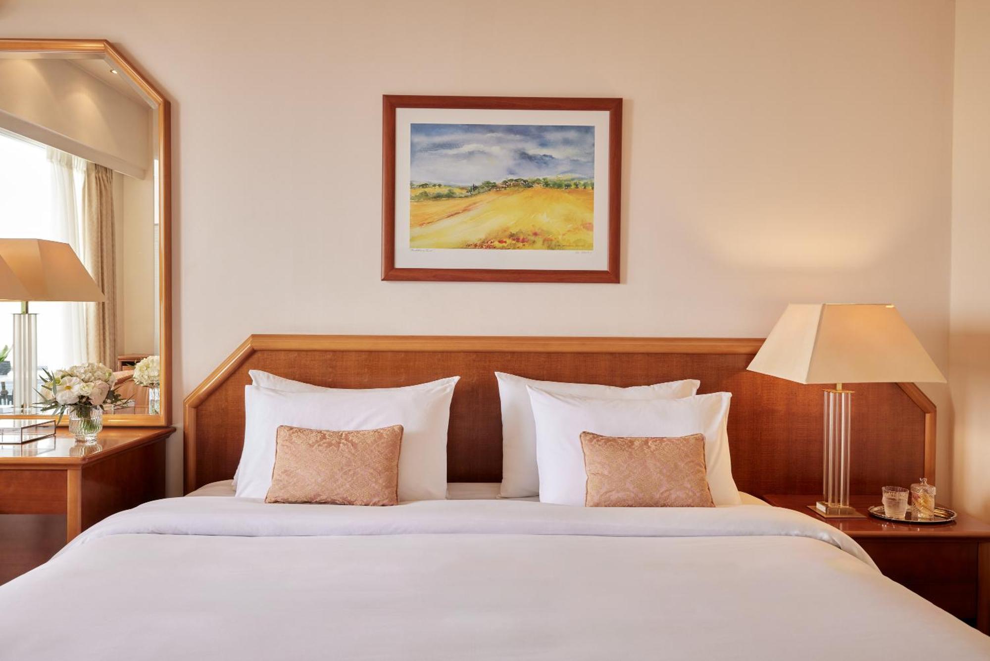 Superior Single Room City or Sea View