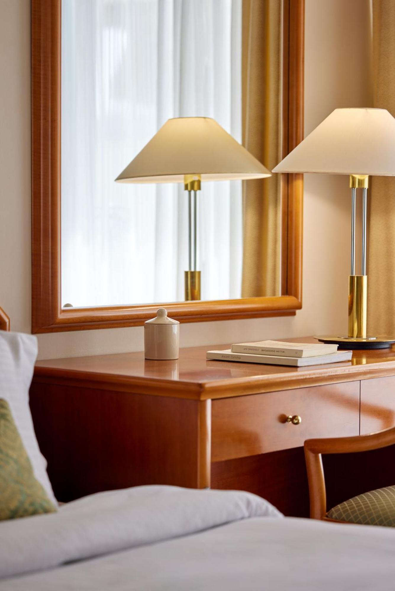 Standard Twin Room Side View