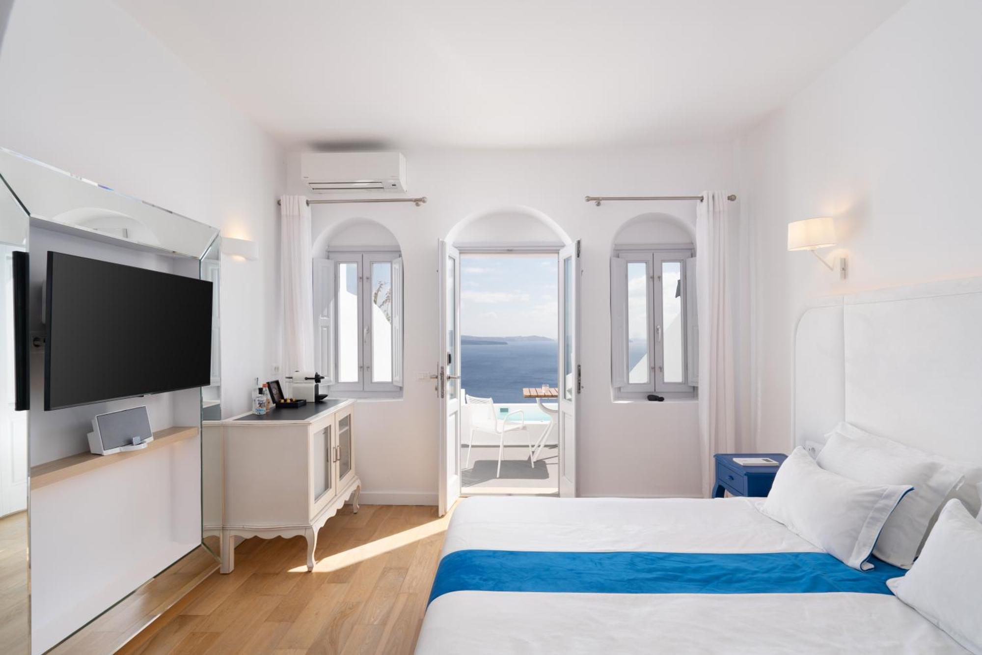 Villa Double Room Open Air Jetted Tub