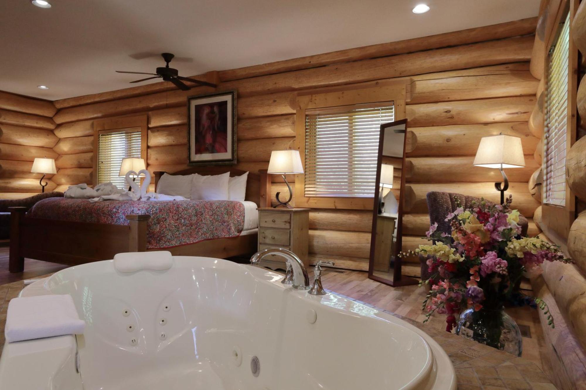 King Suite Spa Bath