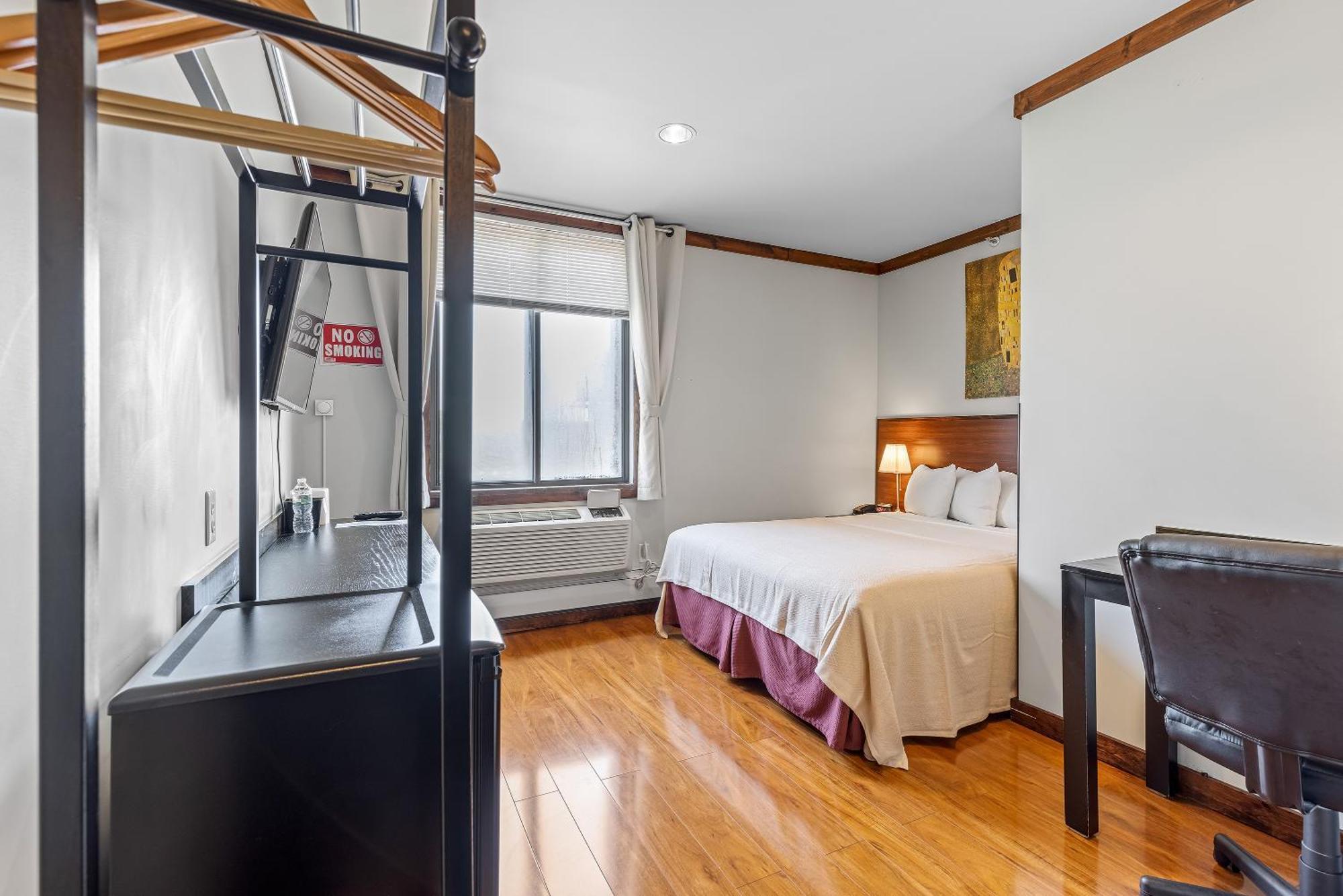 Chambre Lit Queen-size - Accessible aux Personnes à Mobilité Réduite