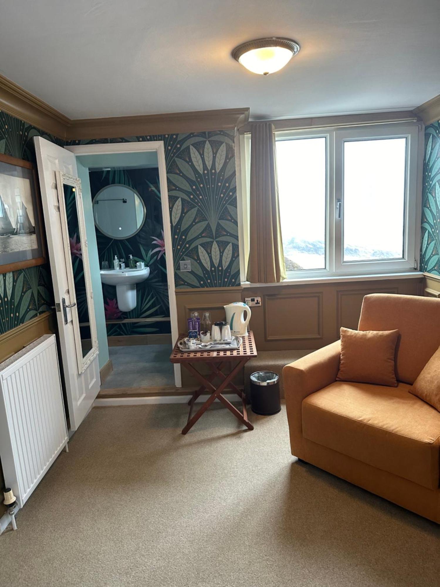 West Looe Room Standard triple roadside