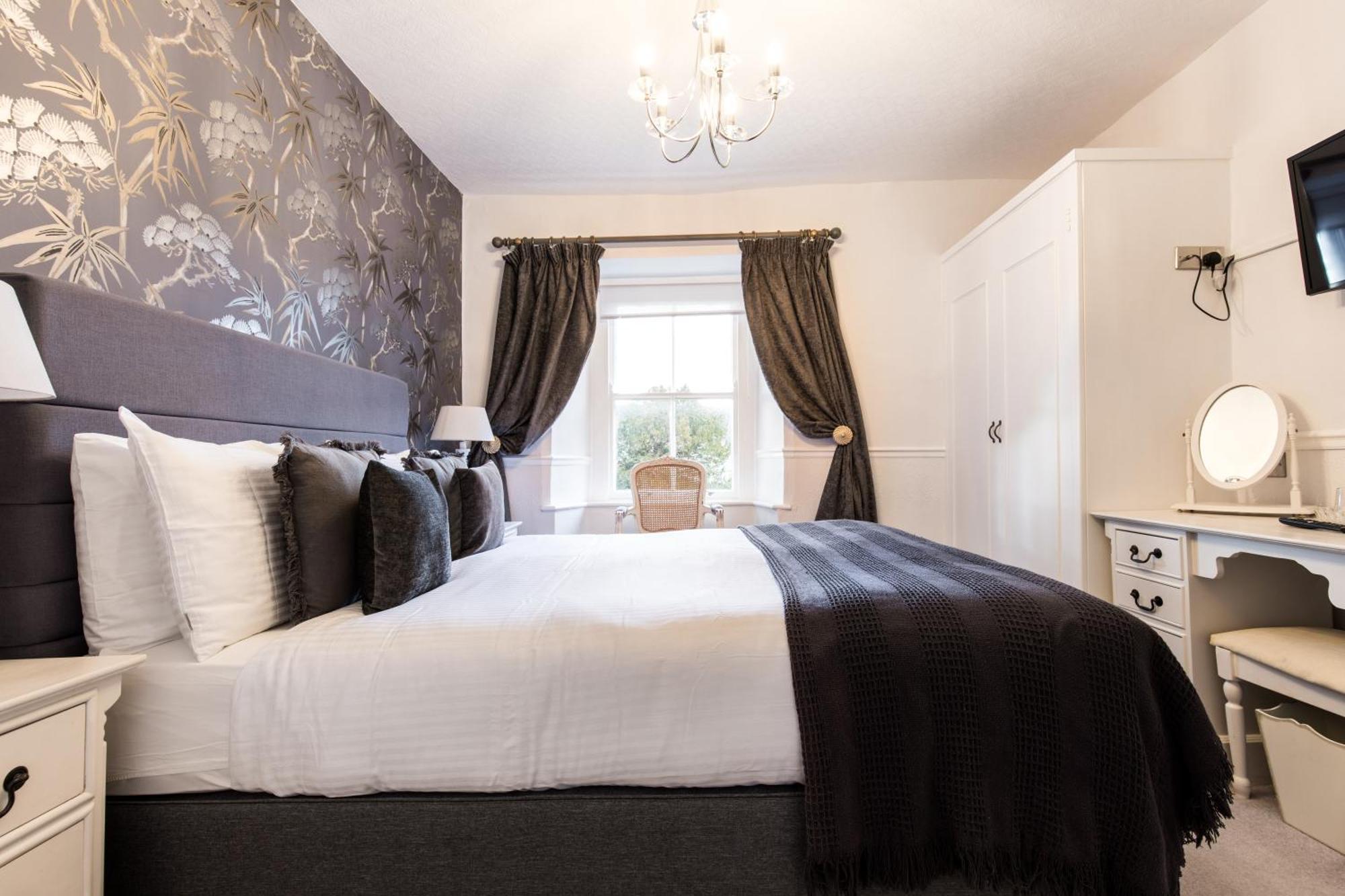 Double Room with Garden View (Room 6)