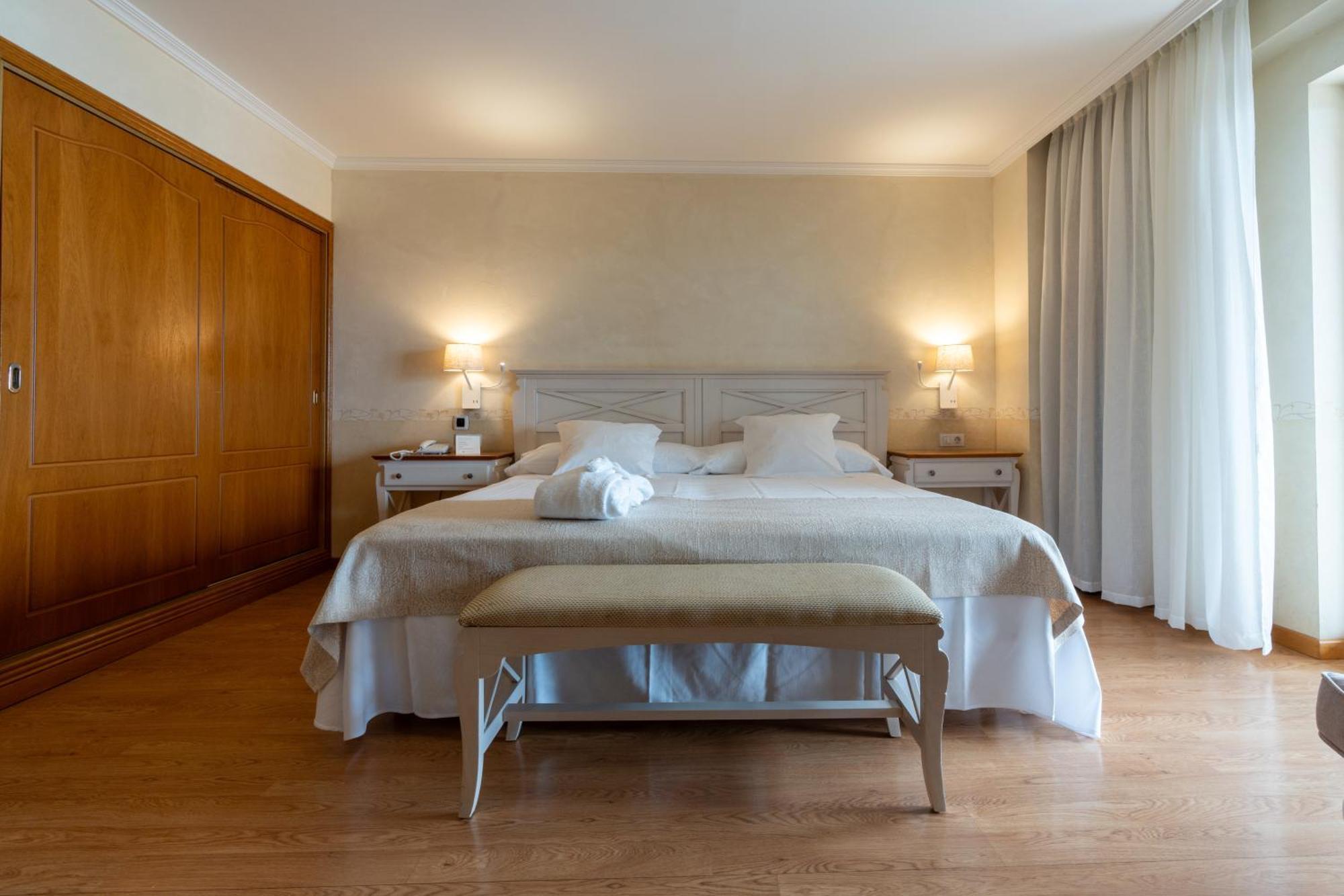 Superior Double or Twin Room Sea View