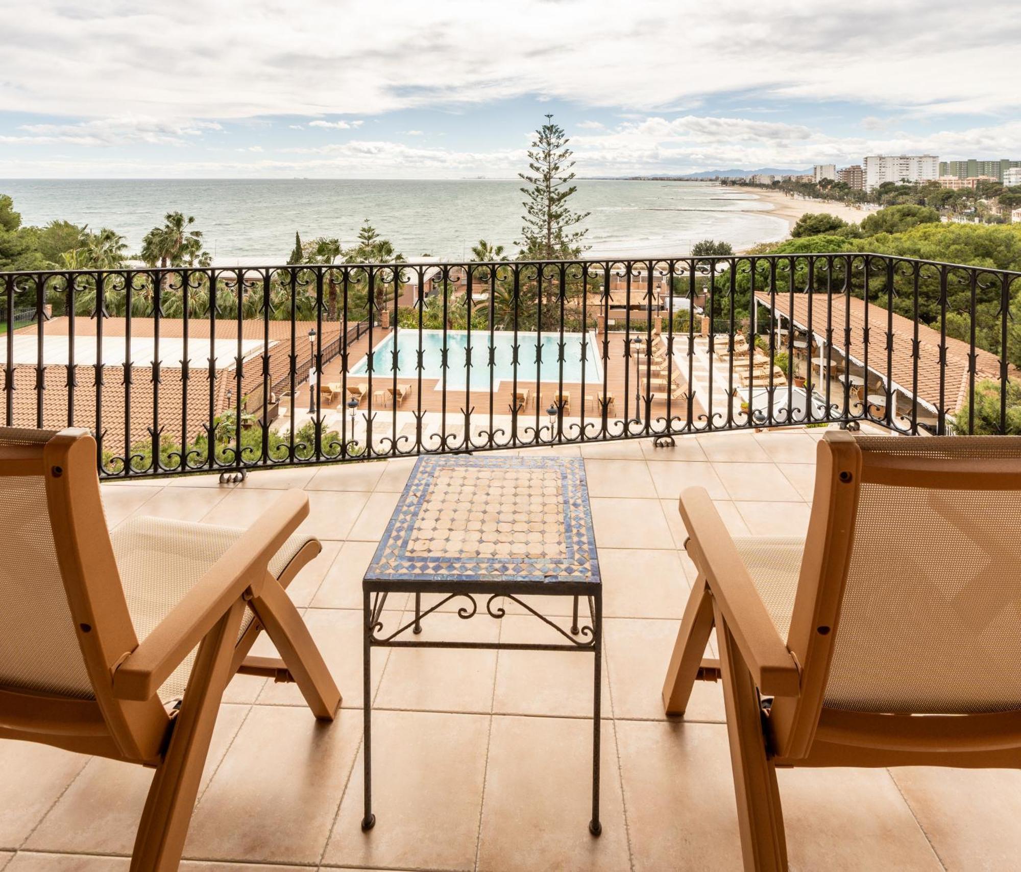 Superior Double or Twin Room Sea View