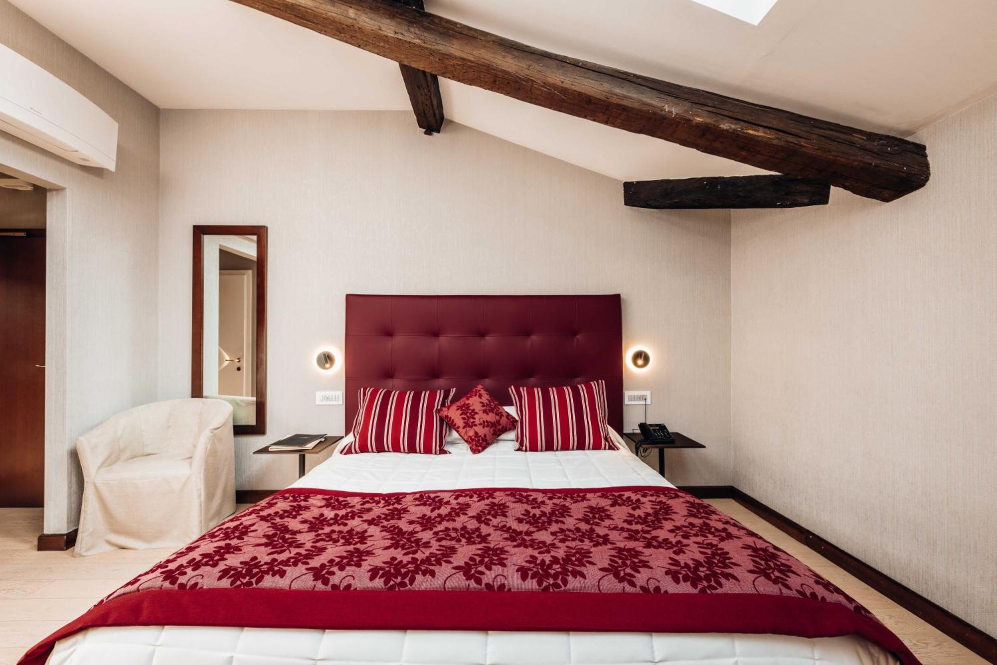 Chambre Double - Mansardée