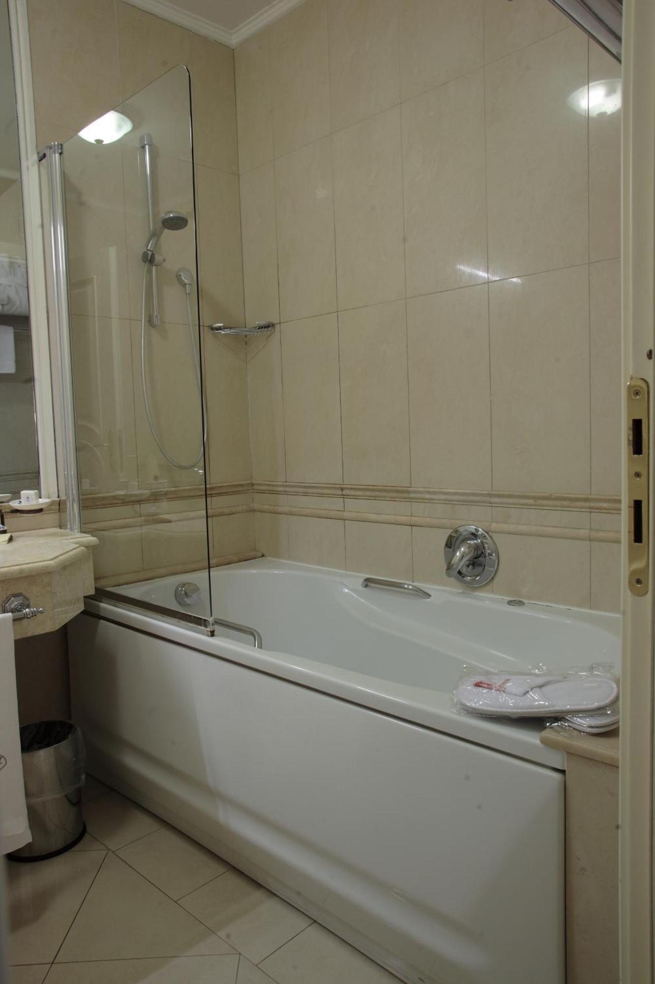 Junior Suite jacuzzi