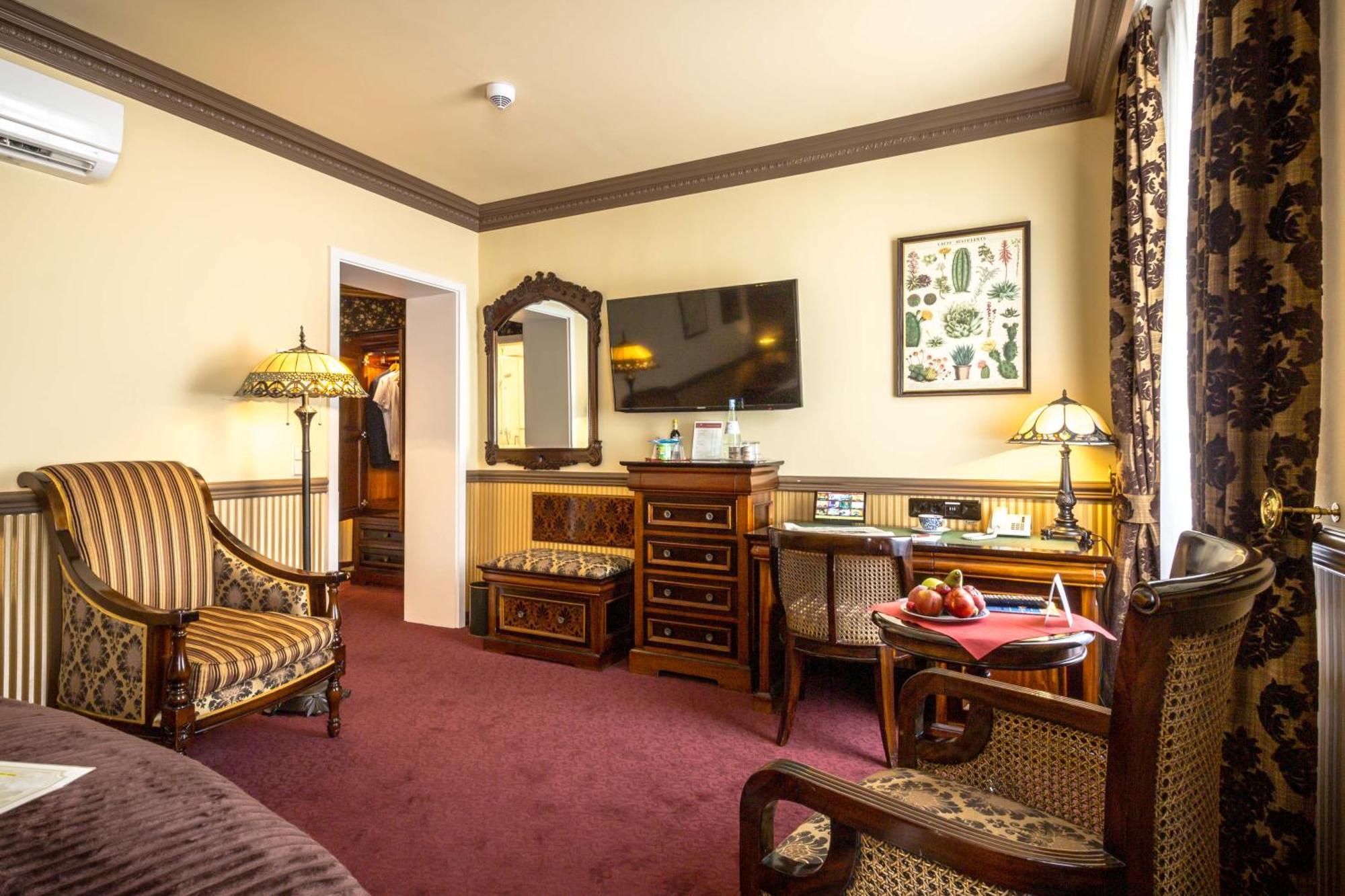 Comfort Double or Twin Room