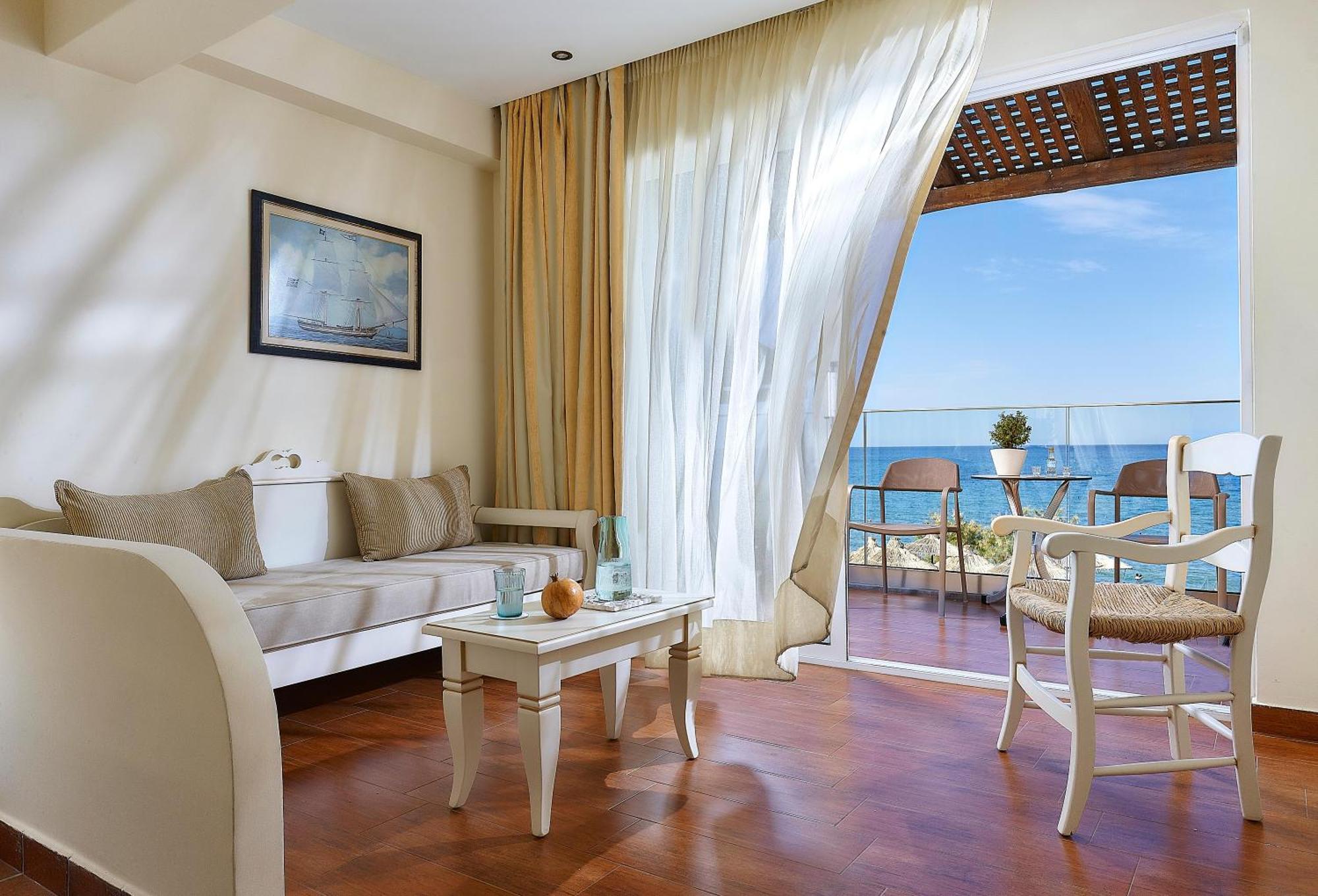 Luxury Superior Room Beach Front