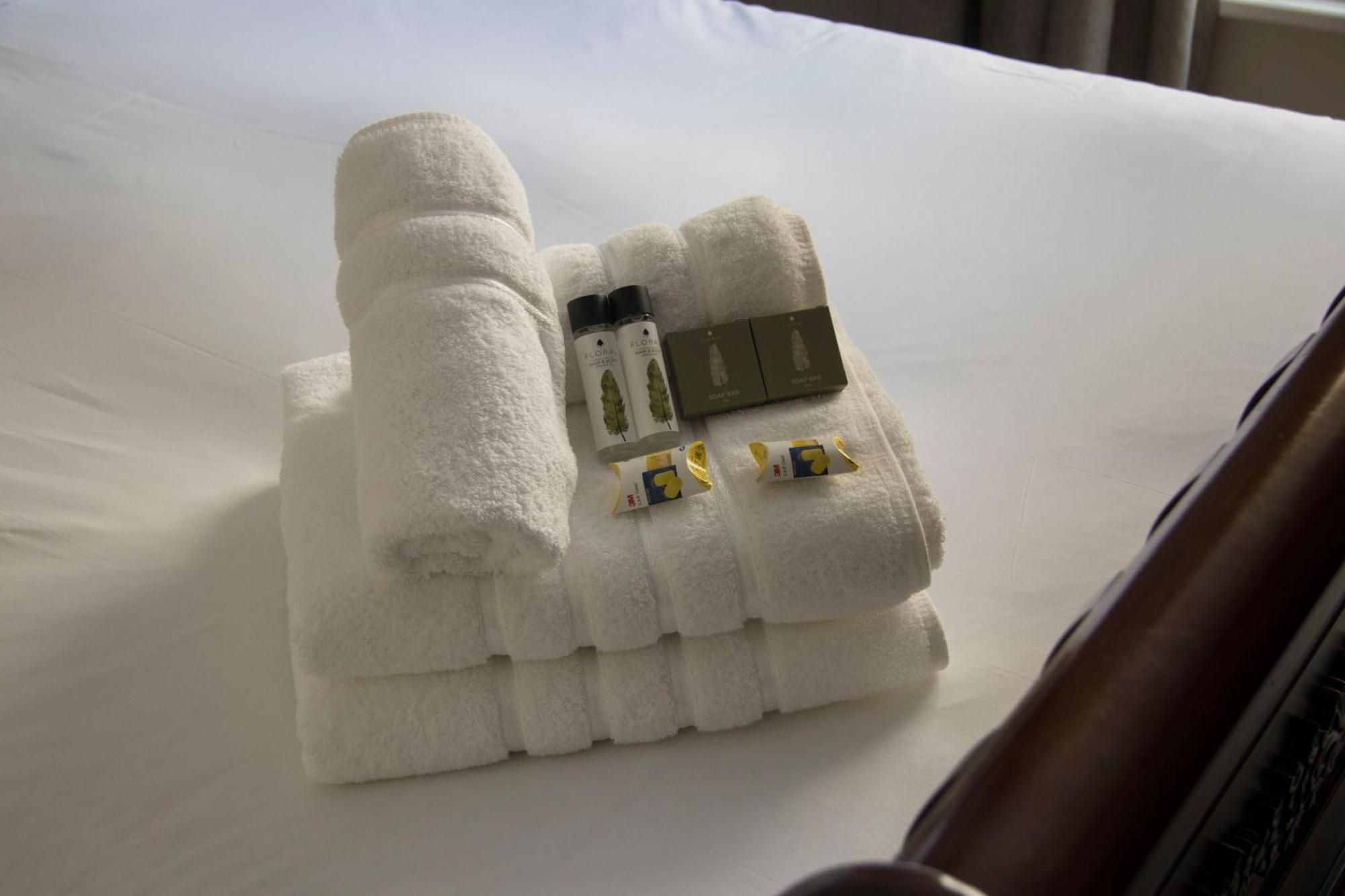 Twin Room Bathroom