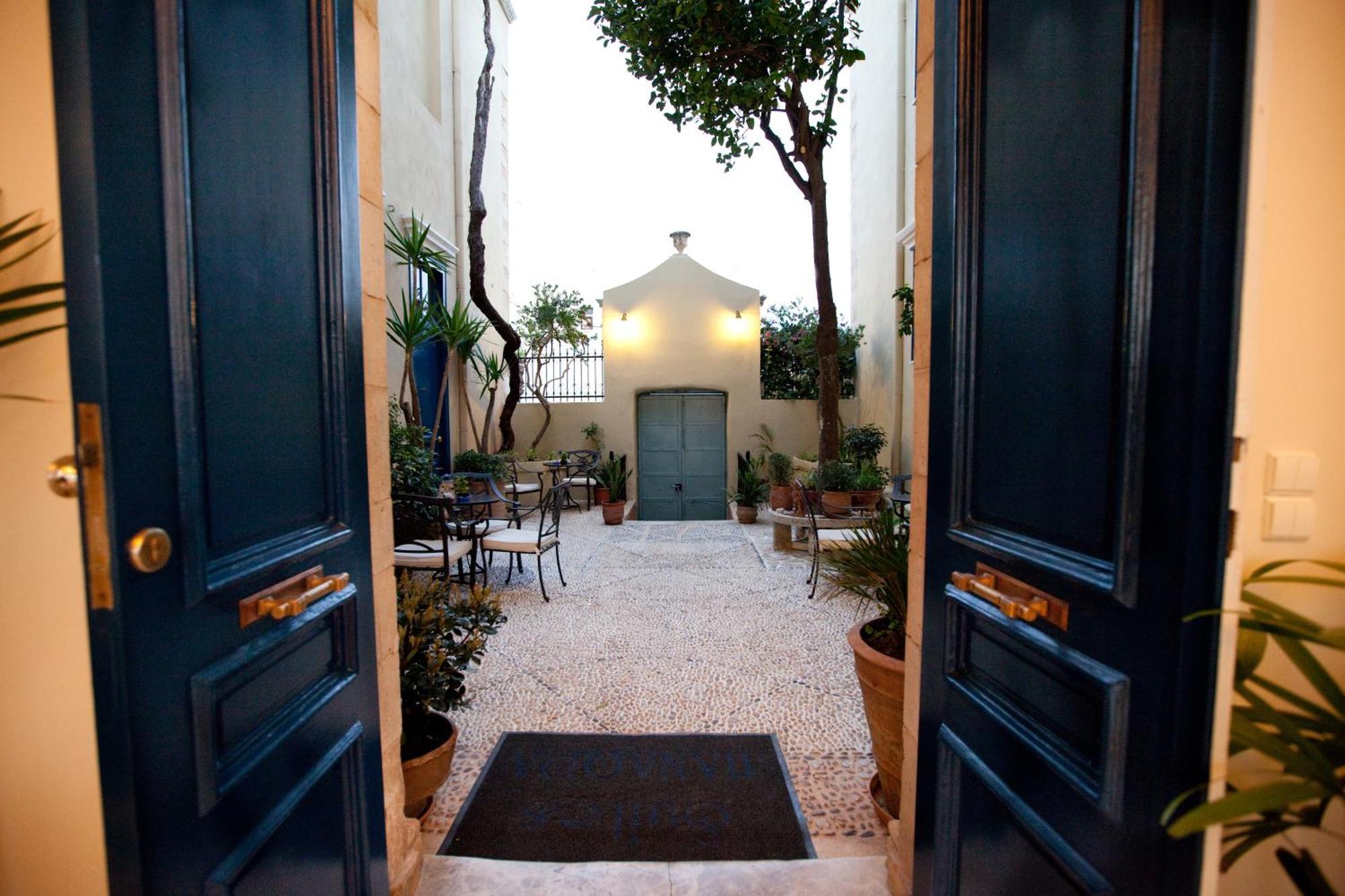 Double Room Garden View