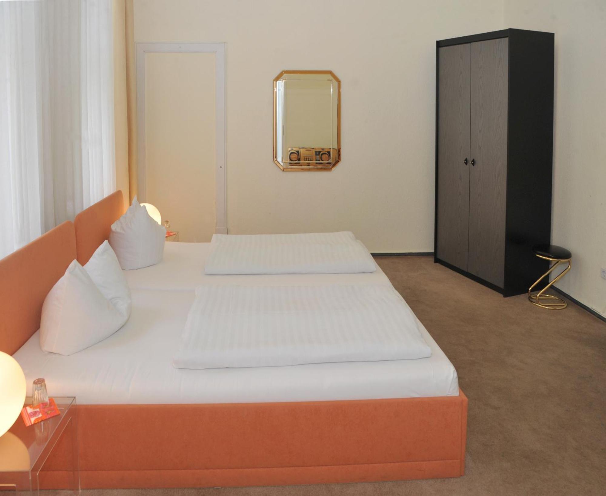 Double or Twin Room Bathroom