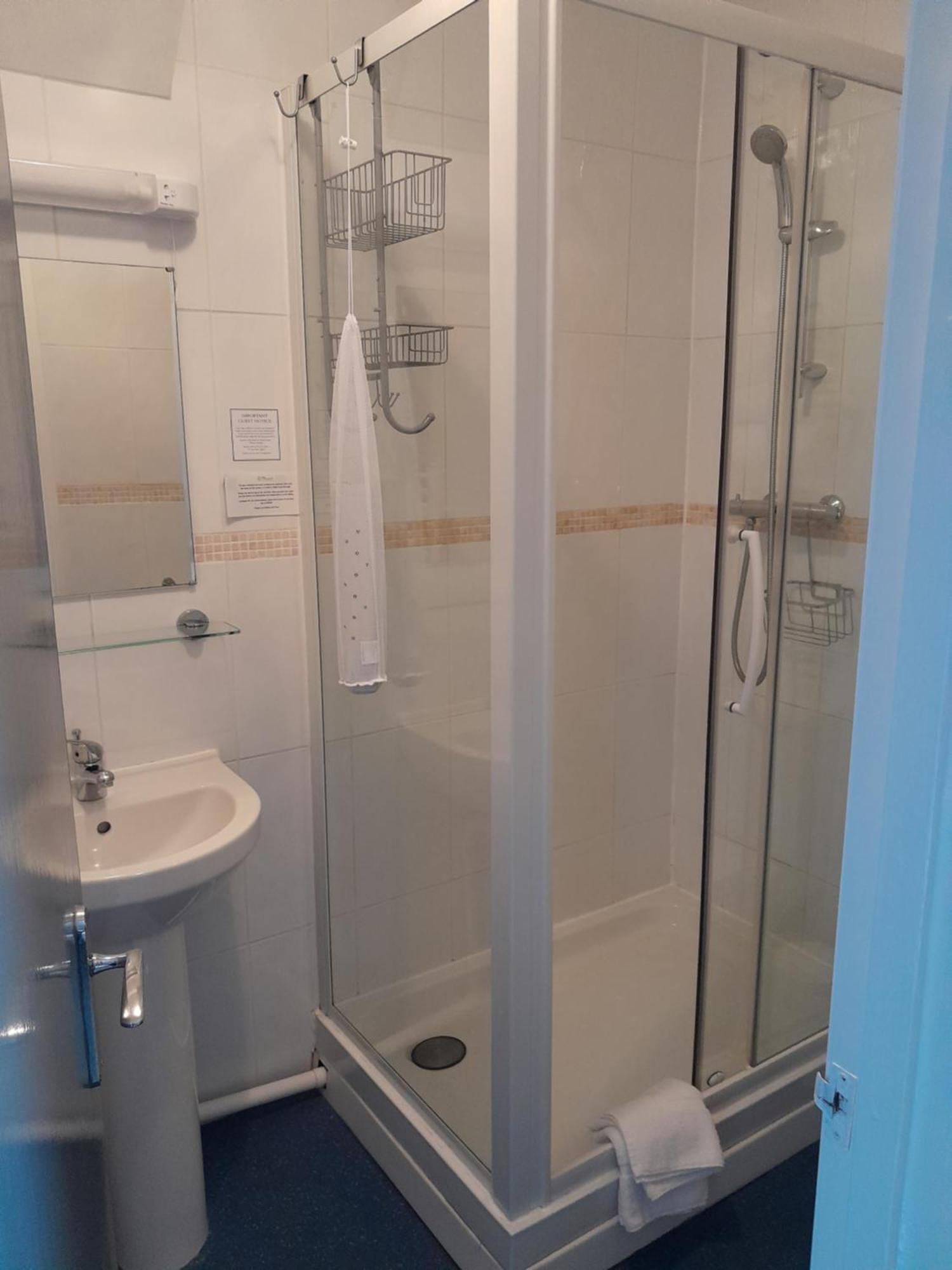Double Room,1588403581:JPEG
