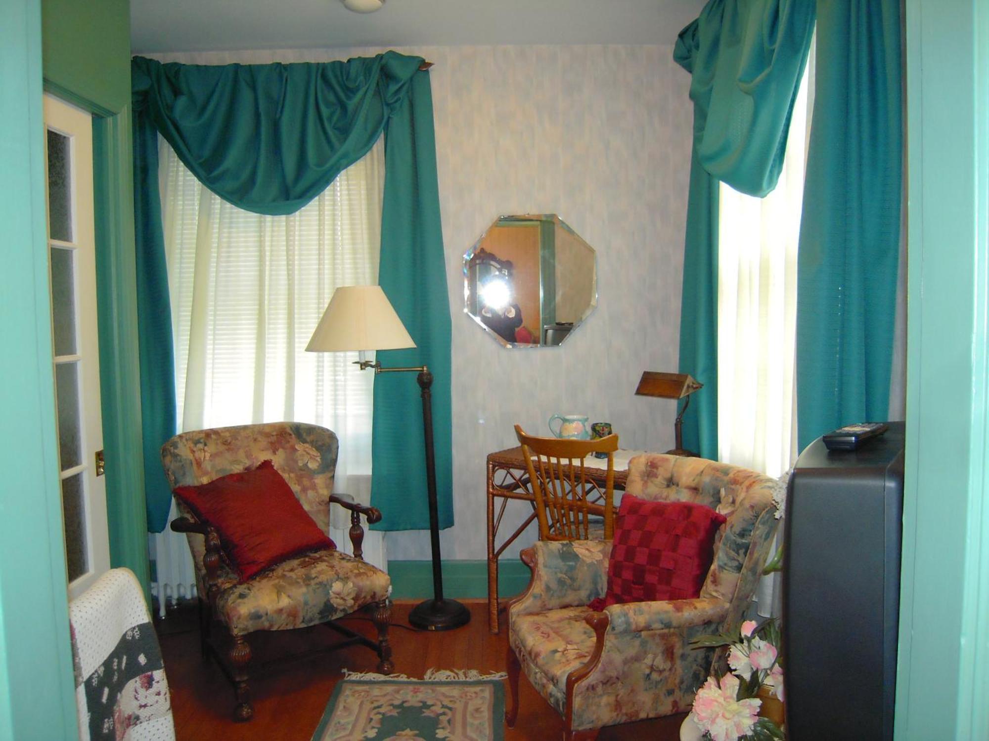 Superior Queen Room