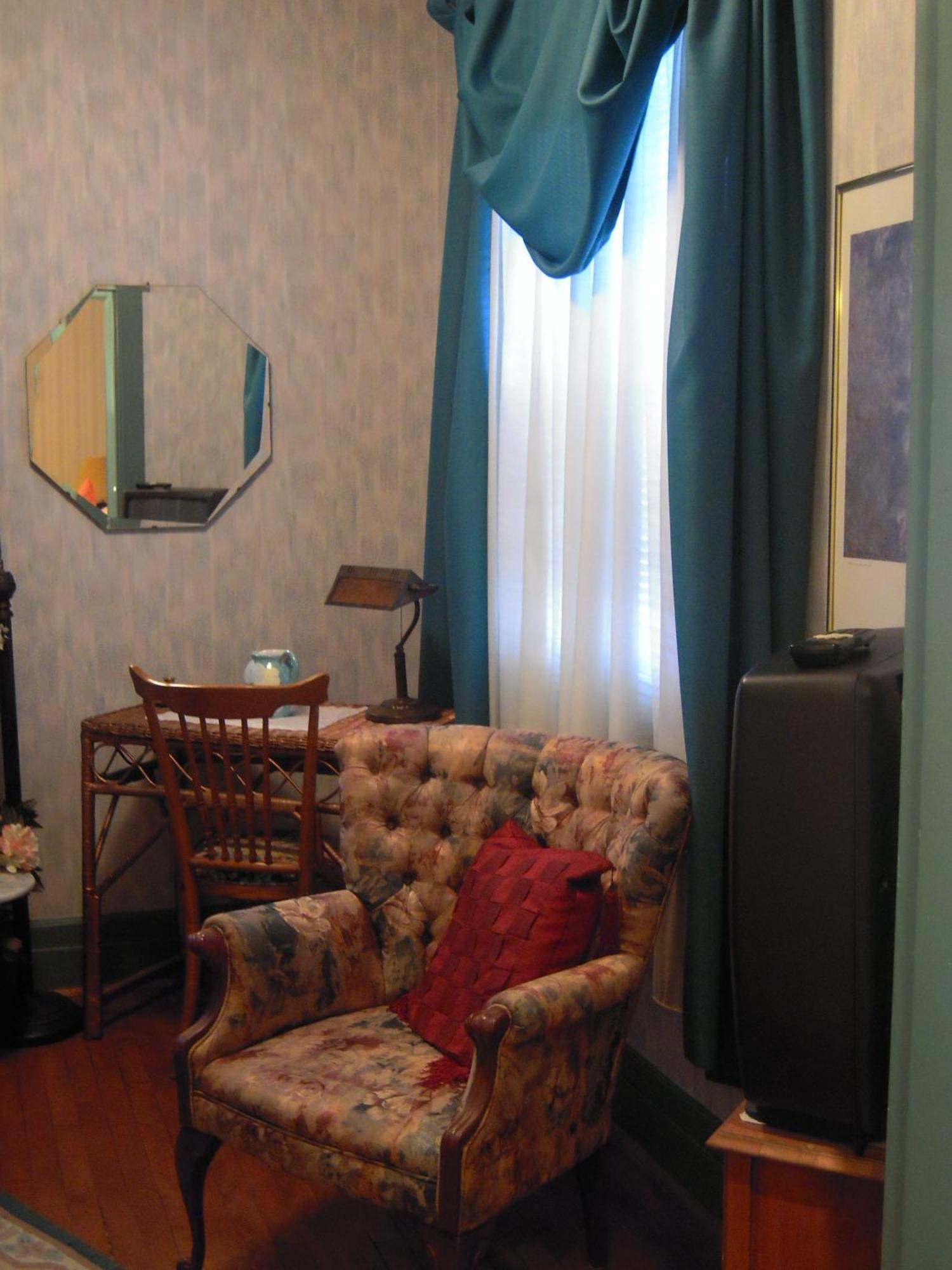Superior Queen Room