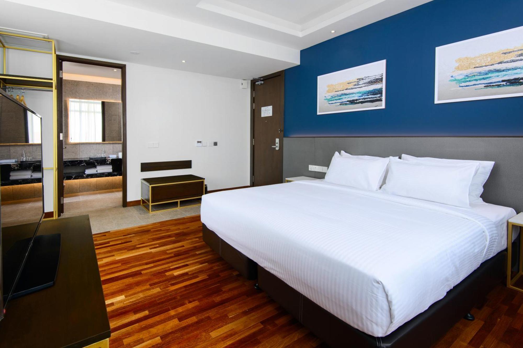 Deluxe Double or Twin Room