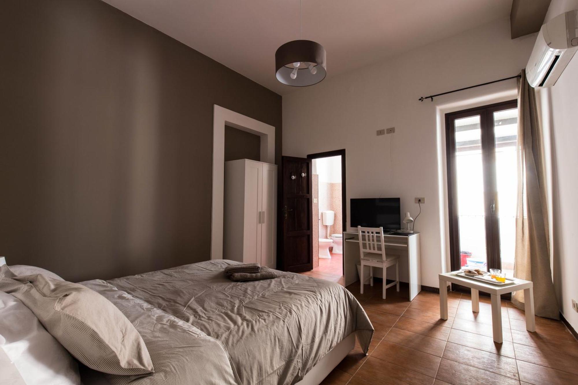 Double Room Private Bathroom