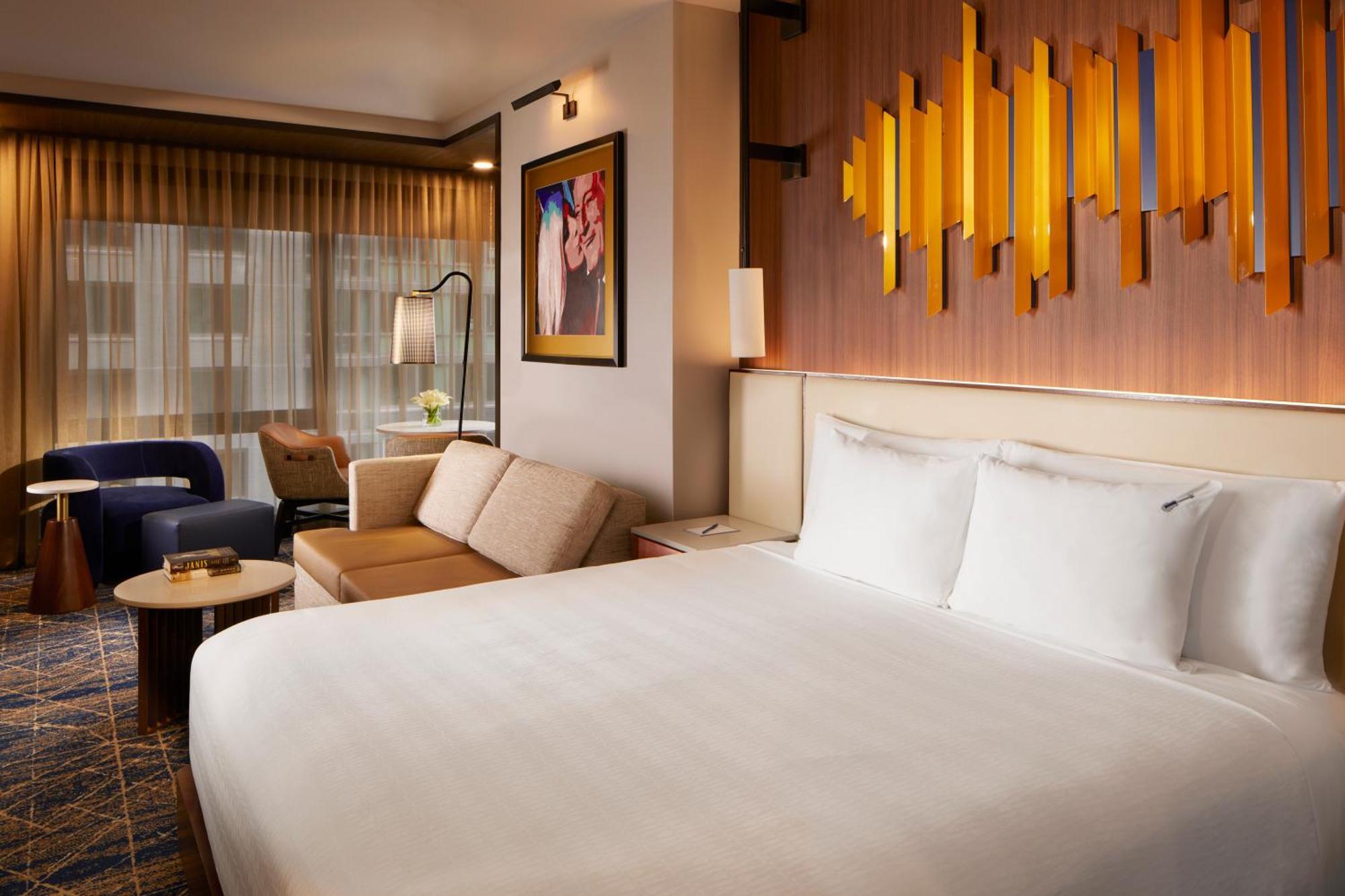 Studio Hotel Room