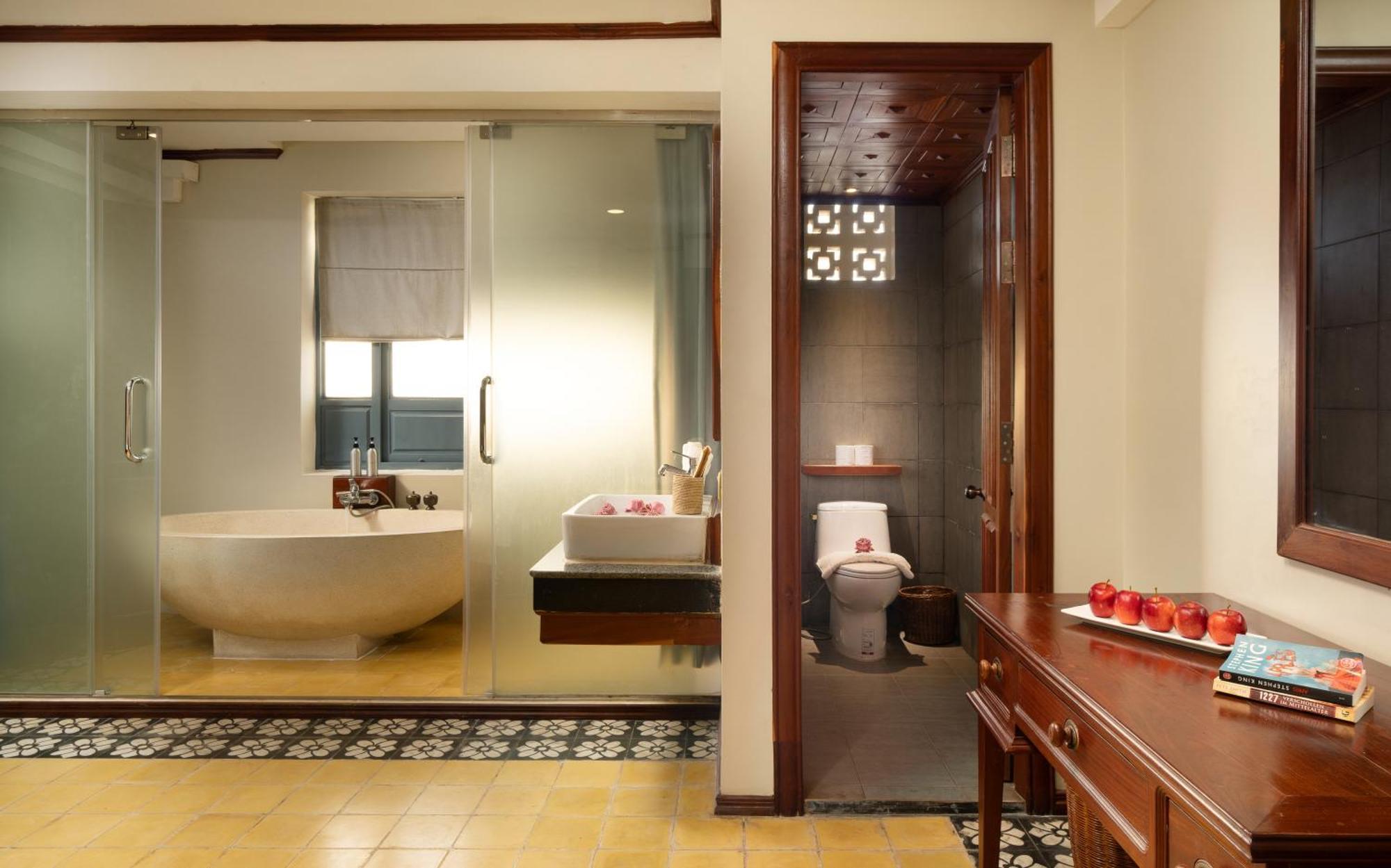 One-Bedroom Suite Workspace Afternoon Tea Tree planting
